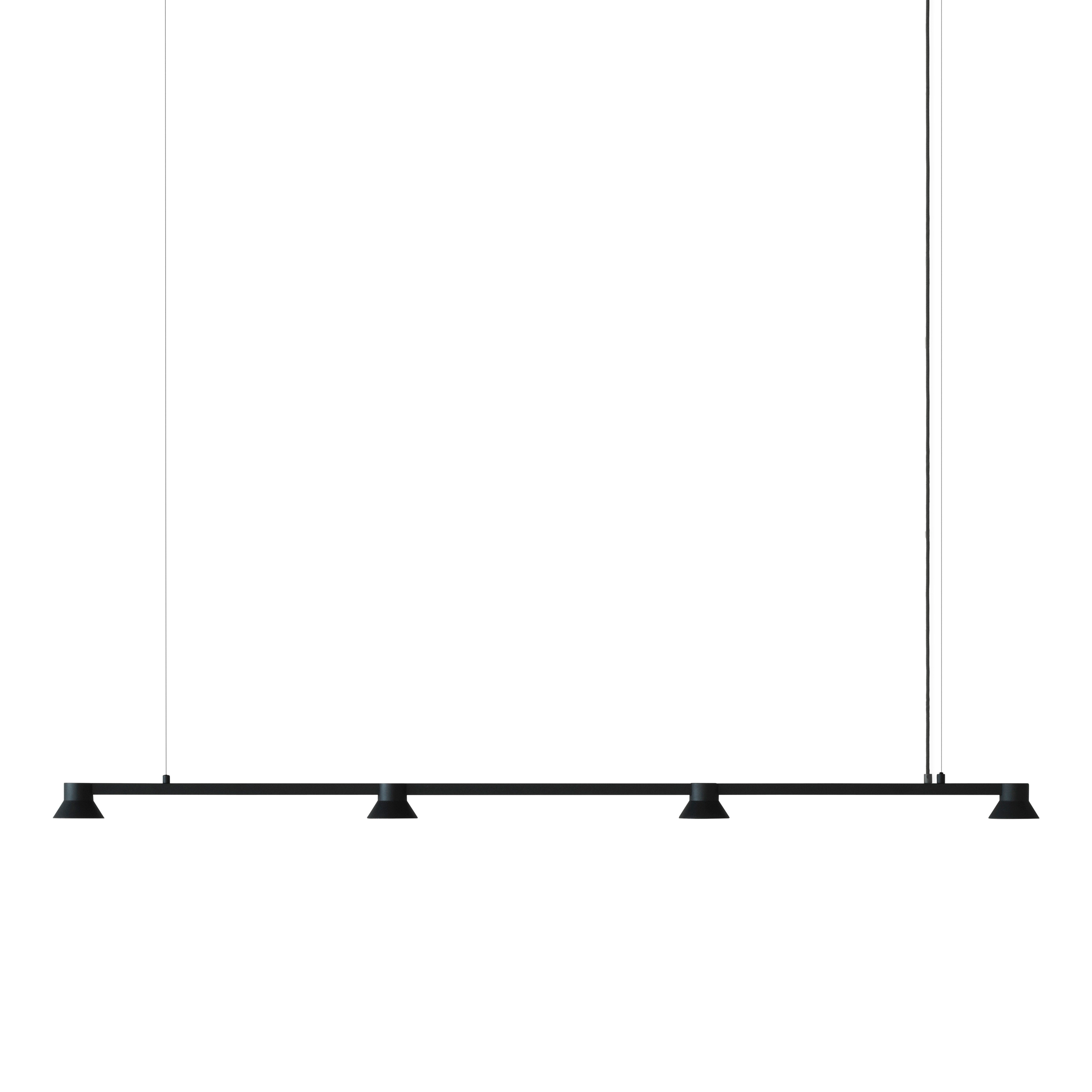 Hat Lamp Linear Large EU Black