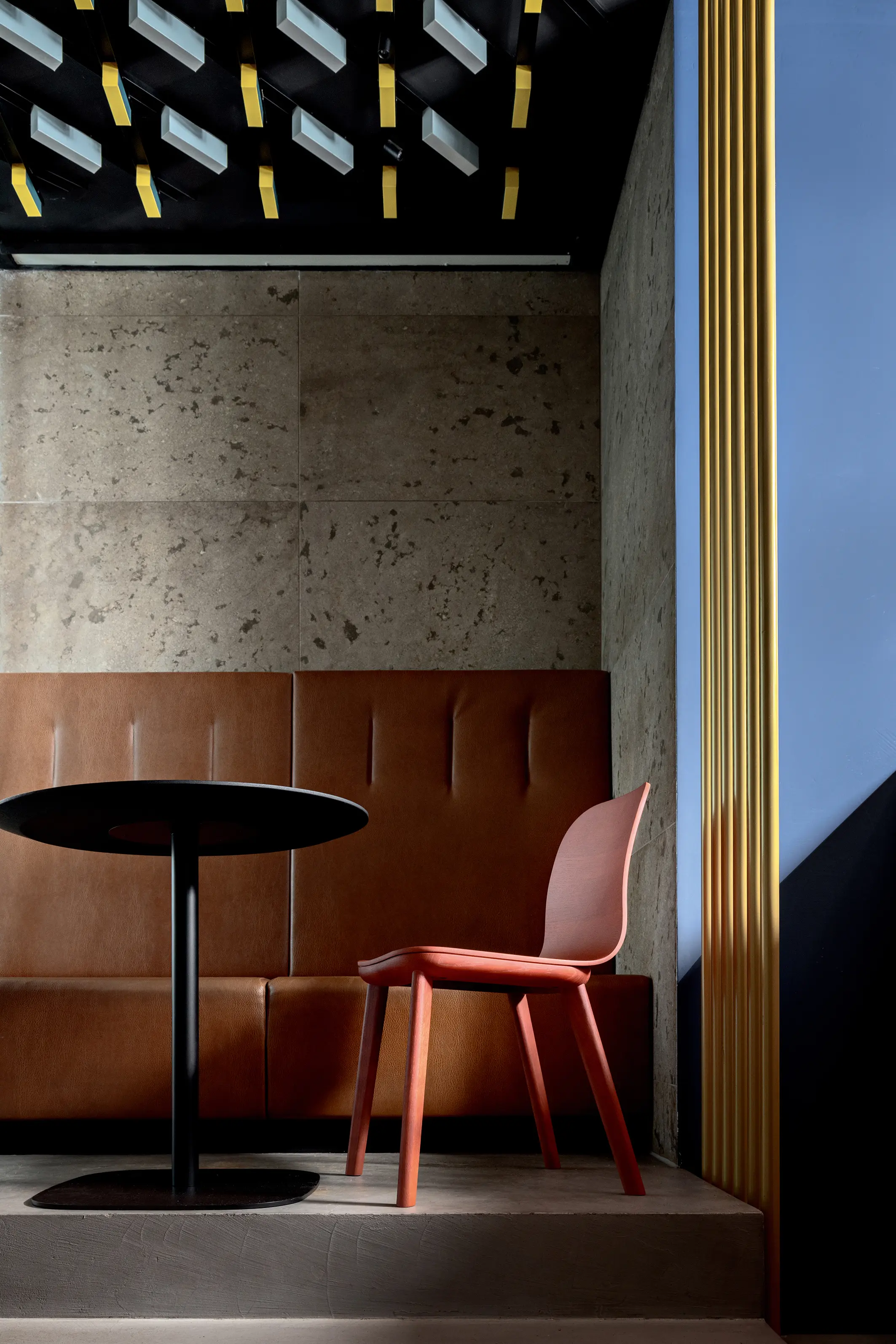 Zeitraum - AEON BAR Holzsitz
