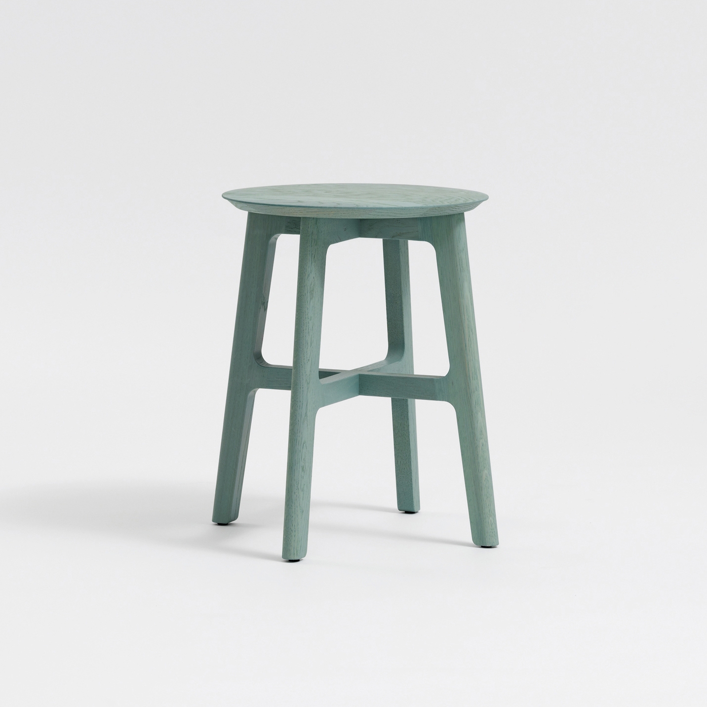 Display product 1.3 Stool Wooden Seat from manufacturer Zeitraum