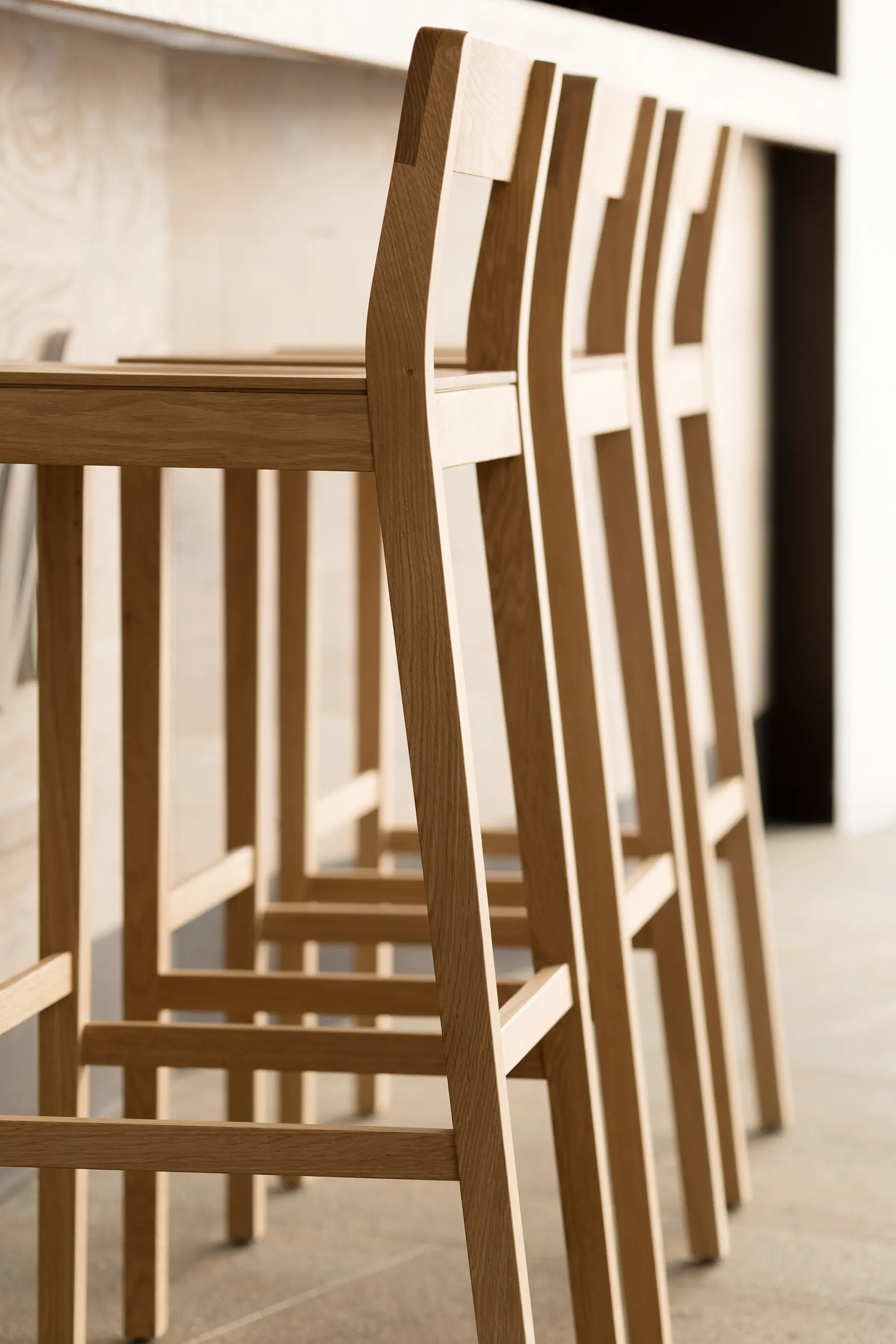 Zeitraum - Sit Bar Wooden Seat