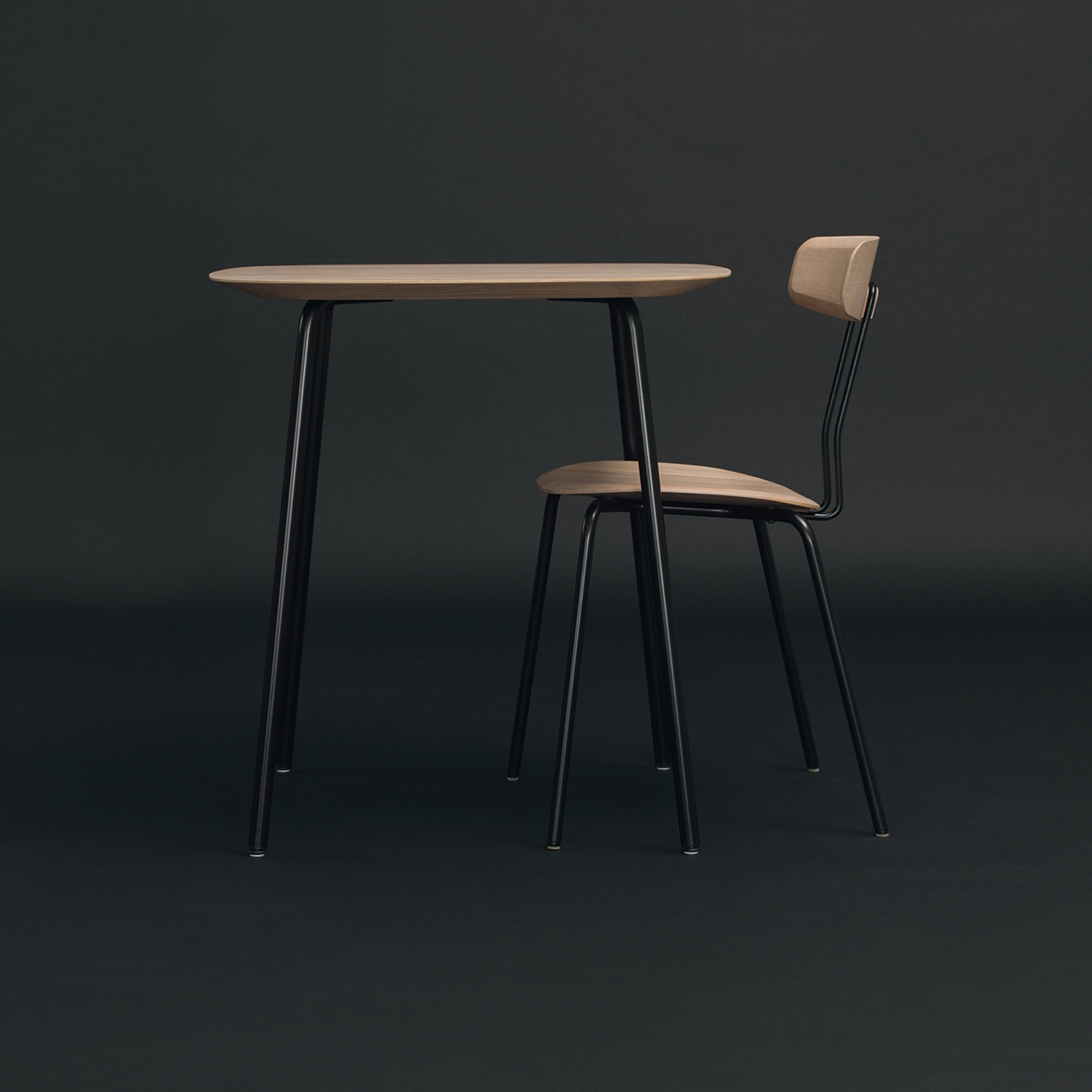 Afficher le produit Okito Table du fabricant Zeitraum