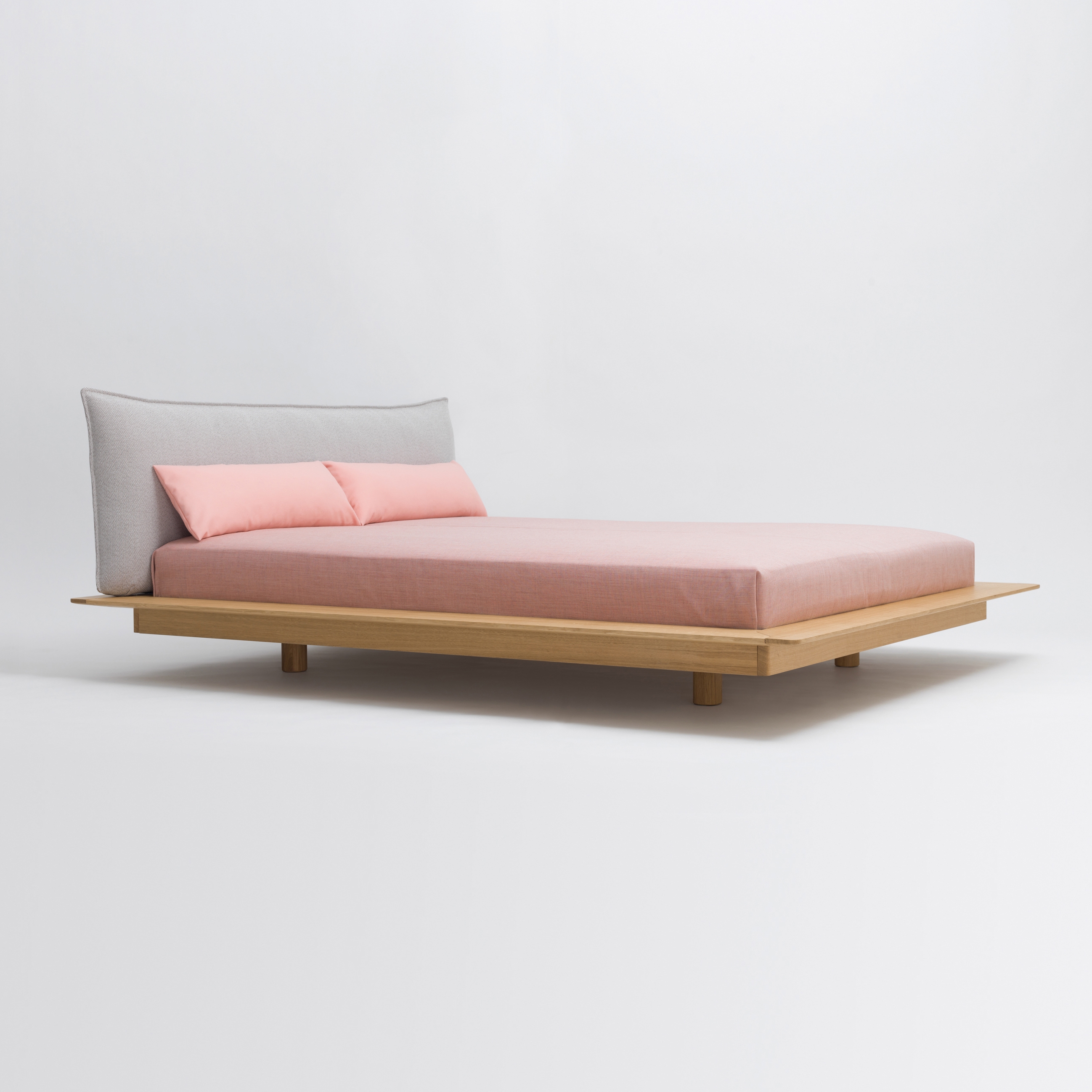 Display product Yoma from manufacturer Zeitraum