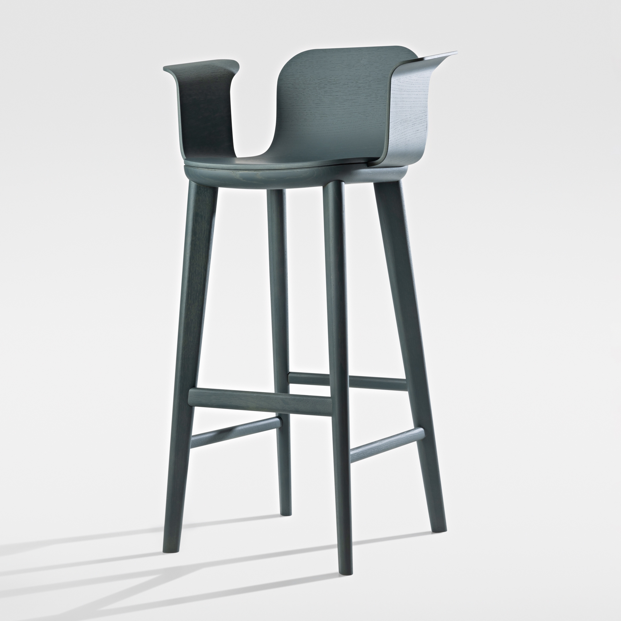 Display product AEON COMFORT BAR Wooden seat from manufacturer Zeitraum