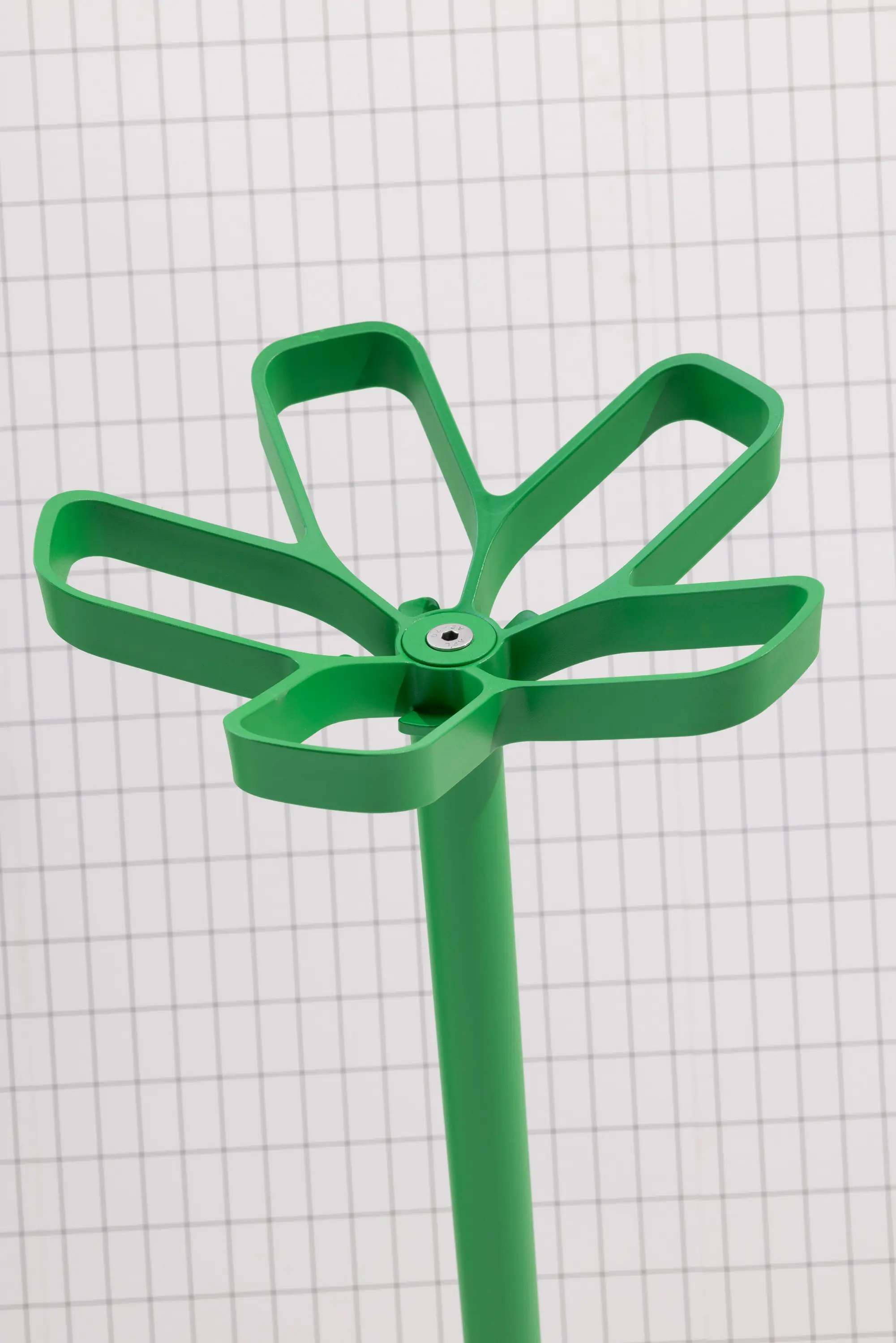 Cascando - Flower coat stand
