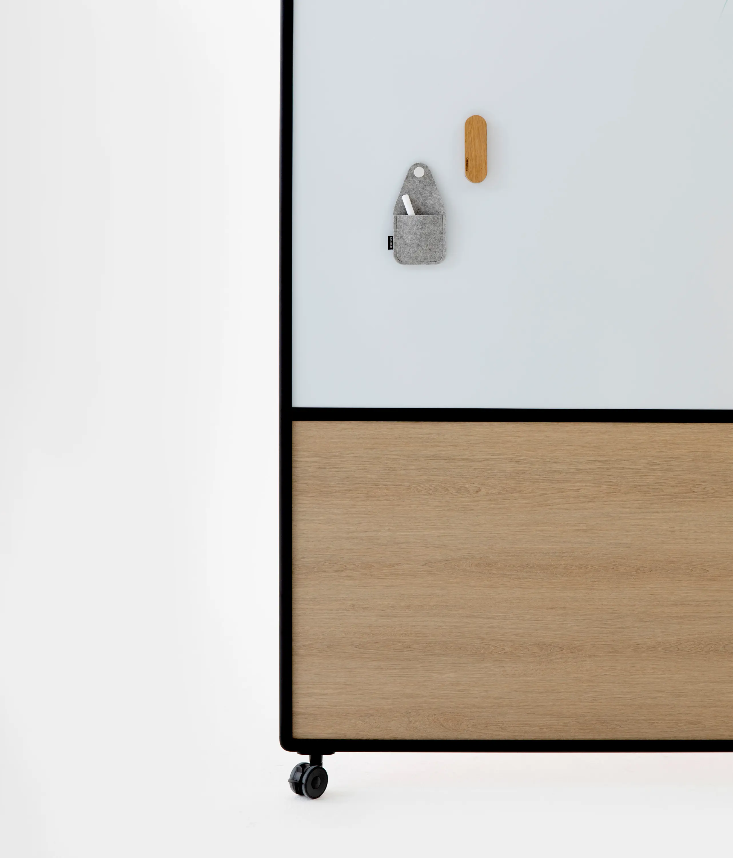Cascando - Patio Whiteboard |
