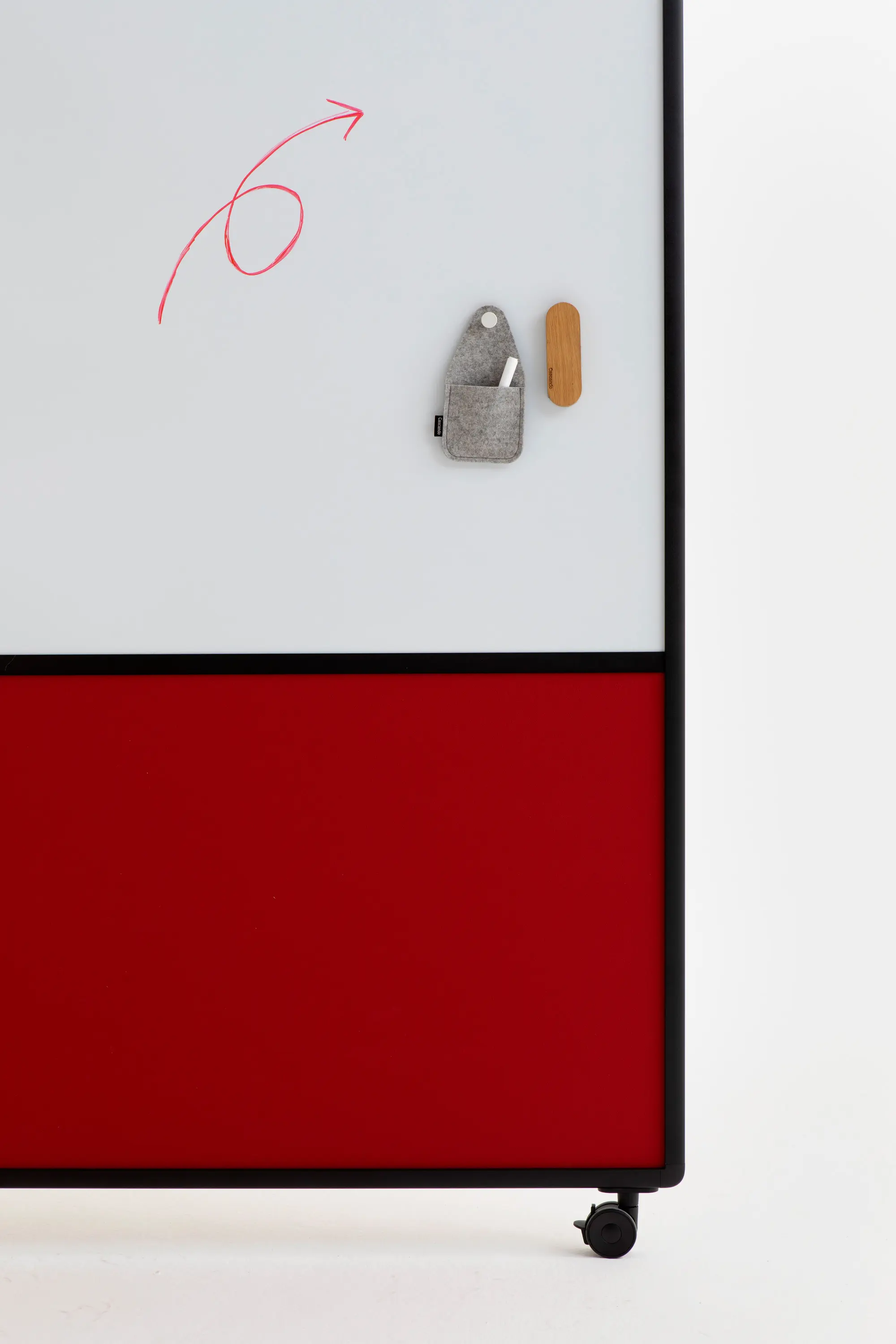 Cascando - Patio | Whiteboard  with fabric panel