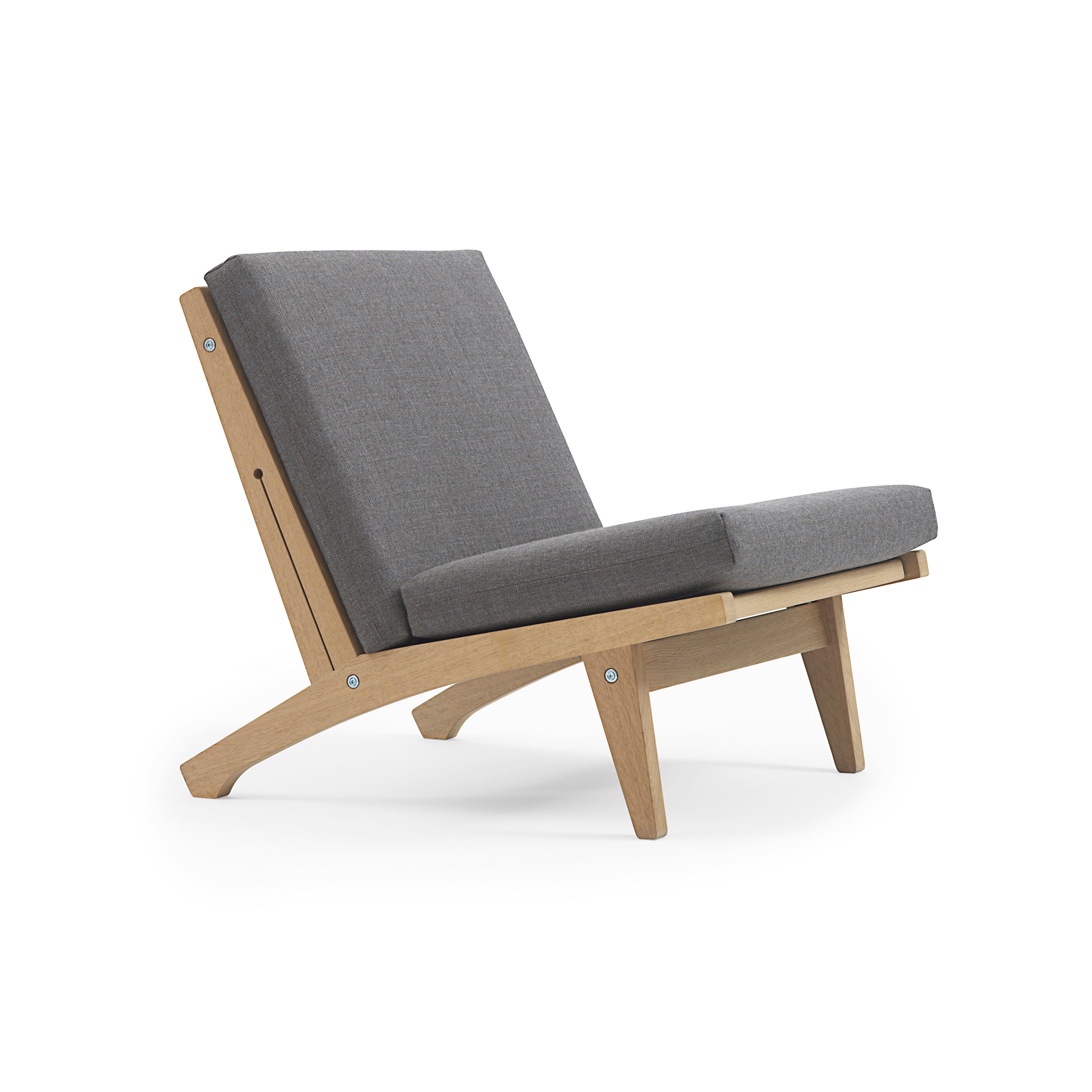 GE 370 Easy Chair