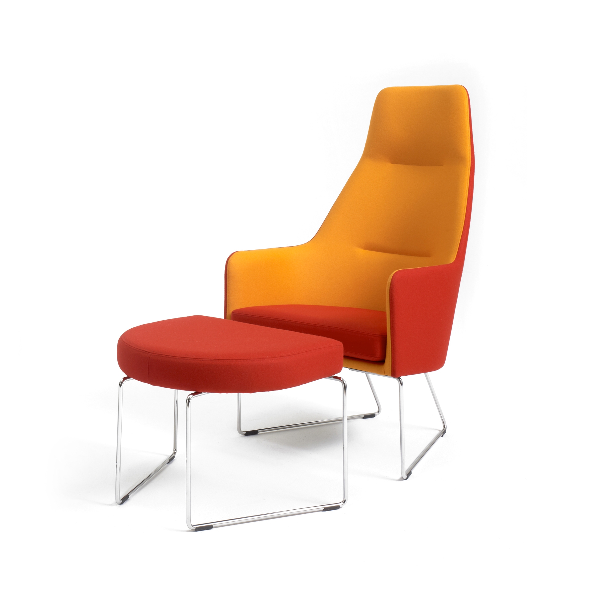 Mostra il prodotto 1201 Easy chair high back with footstool del produttore Getama Danmark