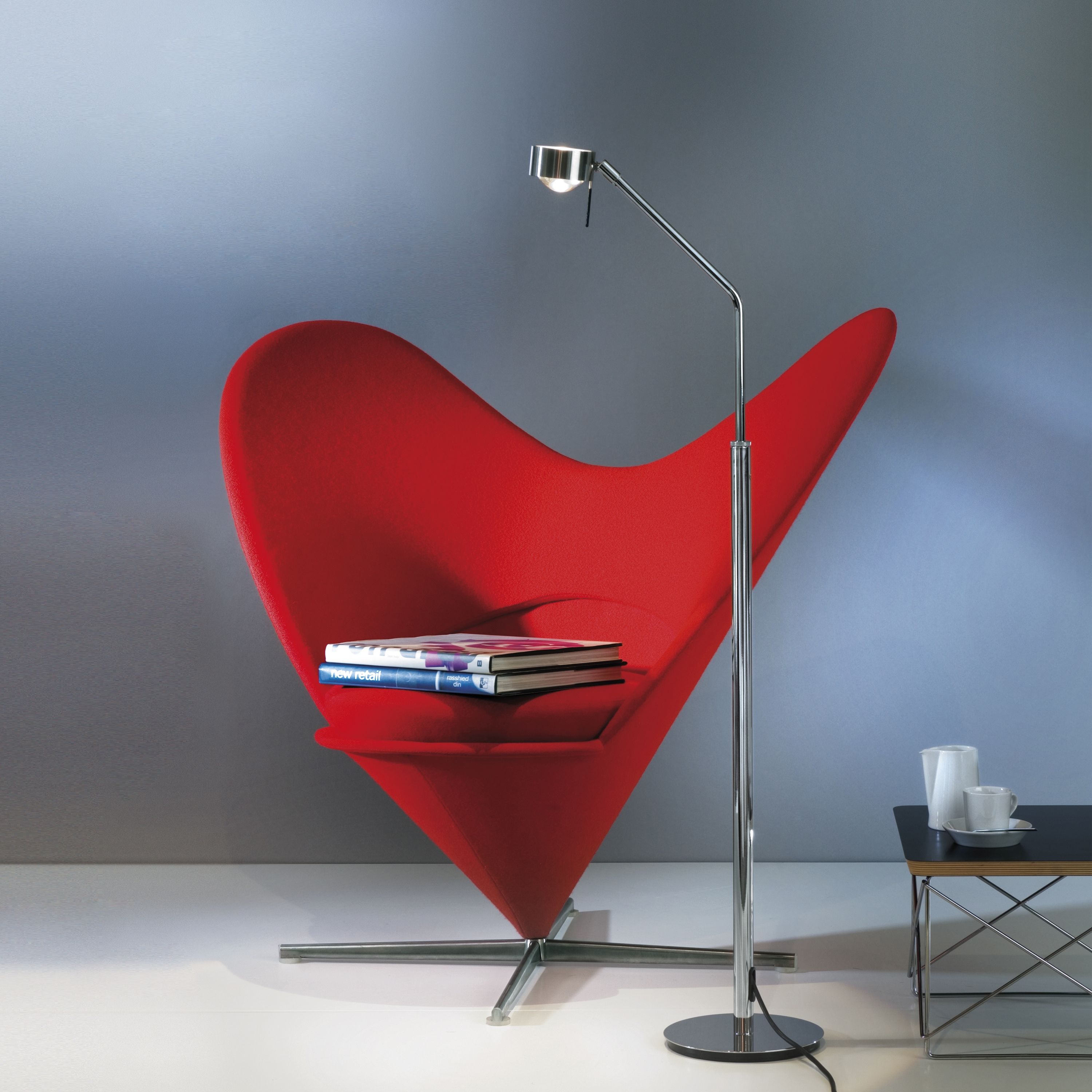FLOOR LAMPS