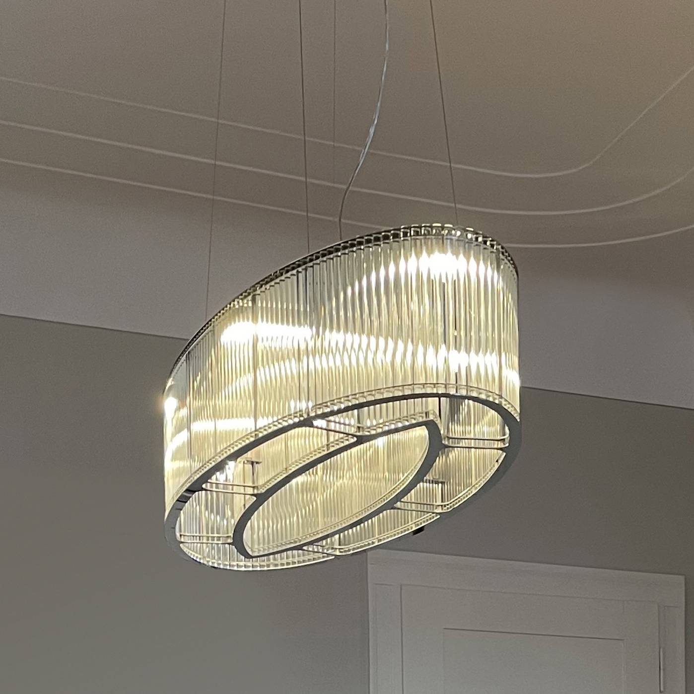 Display product Stilio Uno Ellipse from manufacturer Licht im Raum