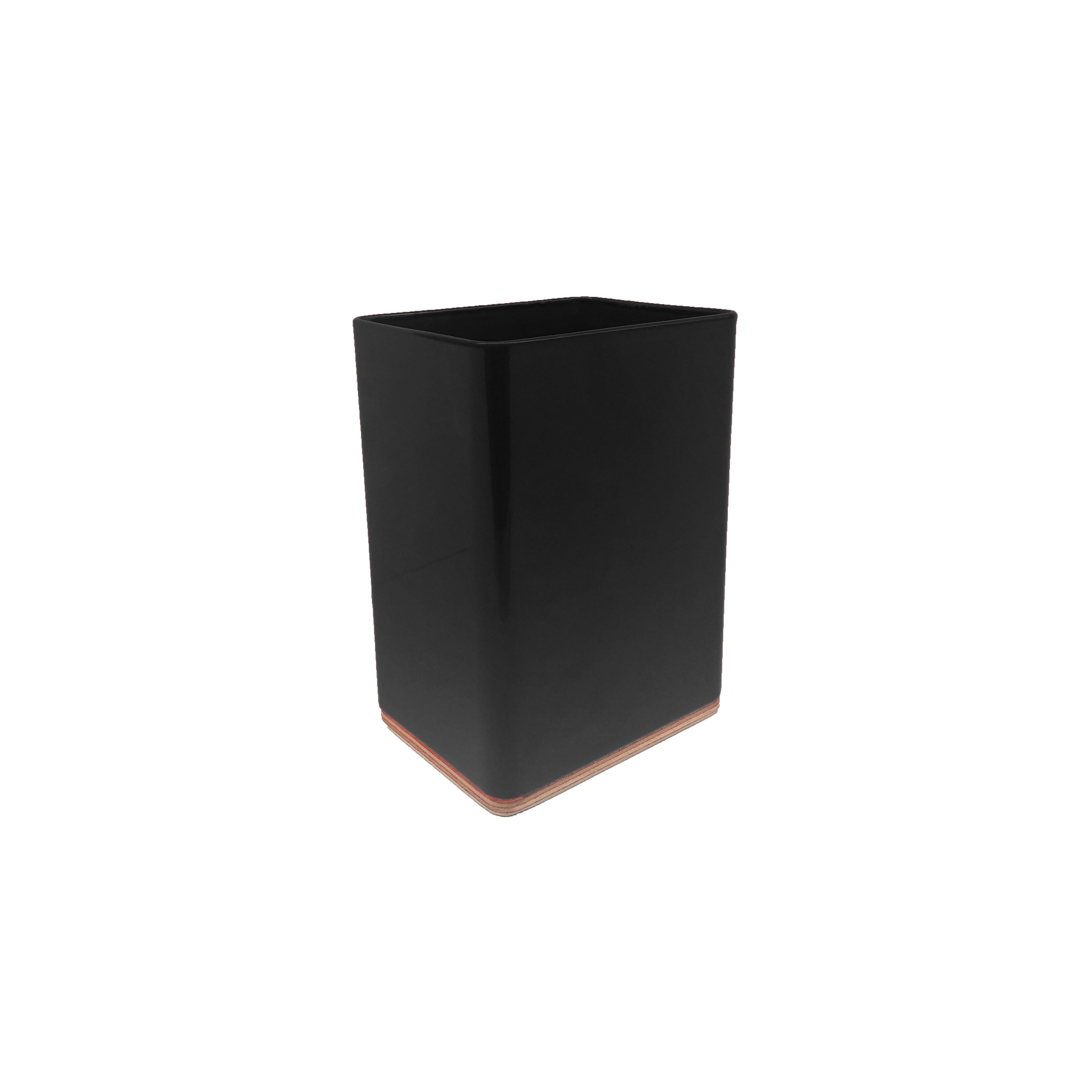 Display product Moleskine portable penholder from manufacturer Driade