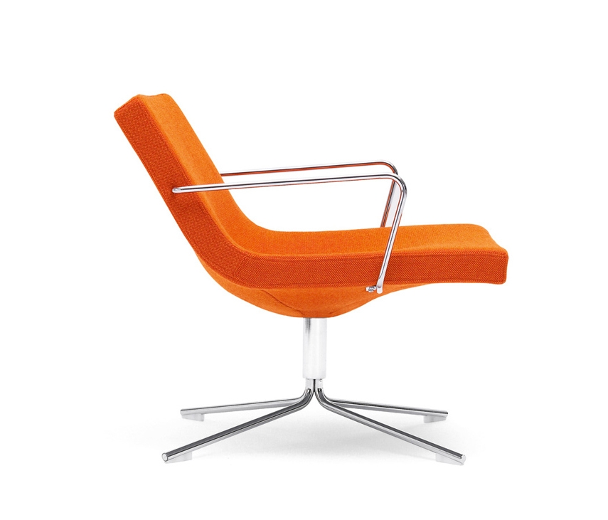 Display product Bond armchair from manufacturer OFFECCT