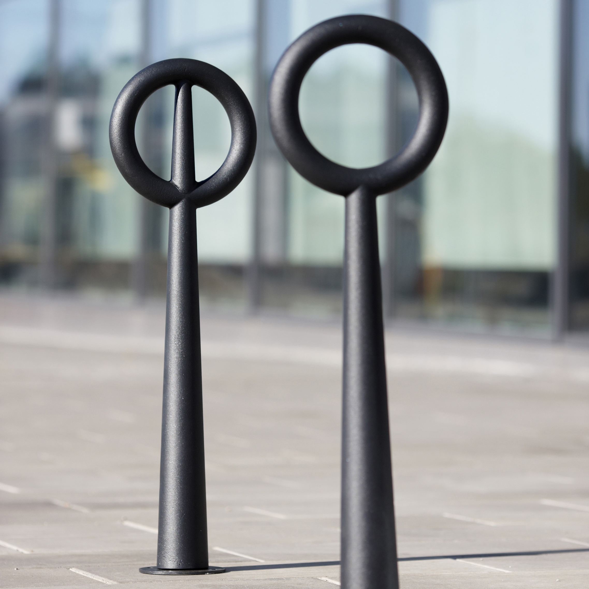 Mostra il prodotto Hoop bicycle stand del produttore nola