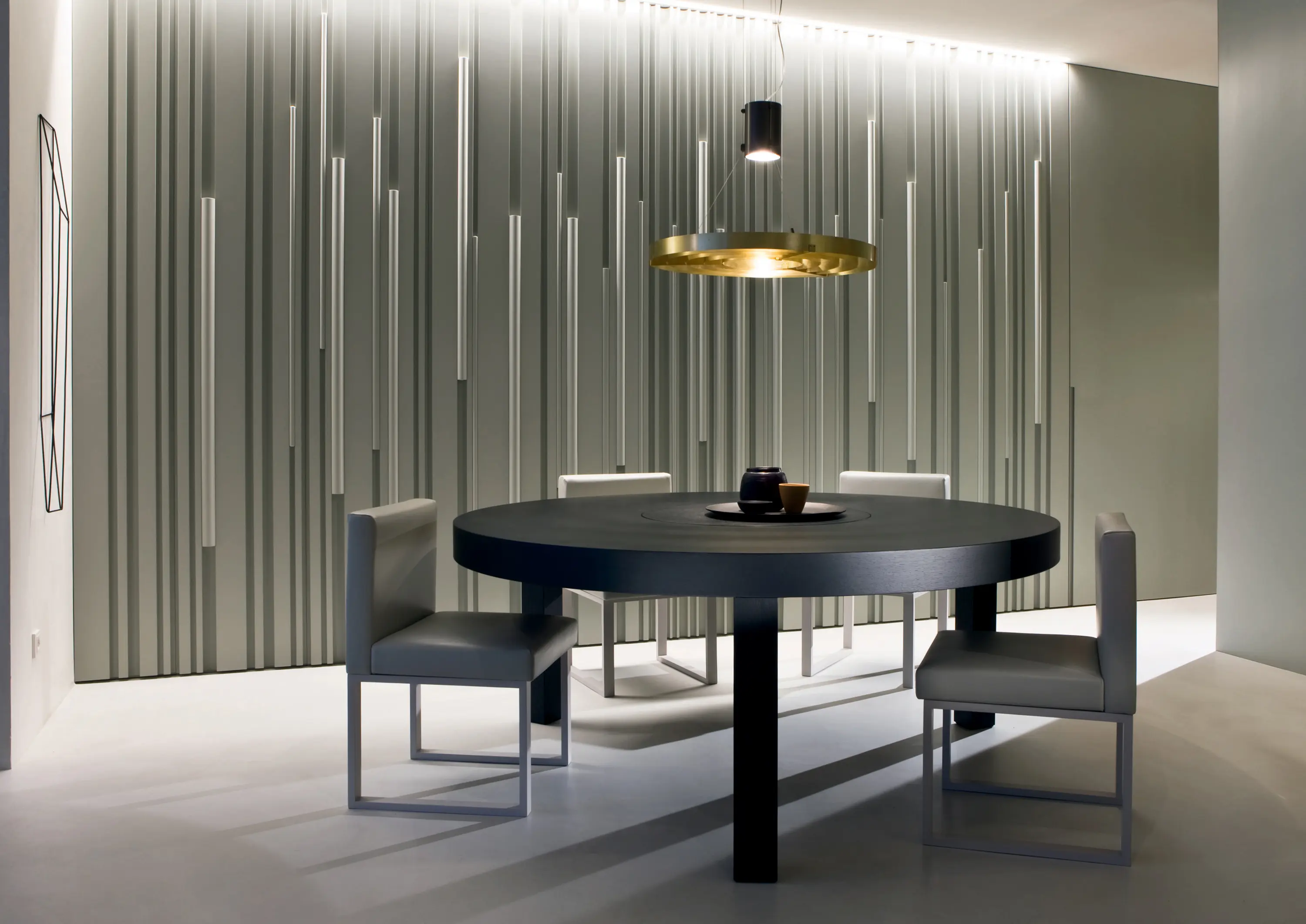 Laurameroni - BD 07 | Tisch