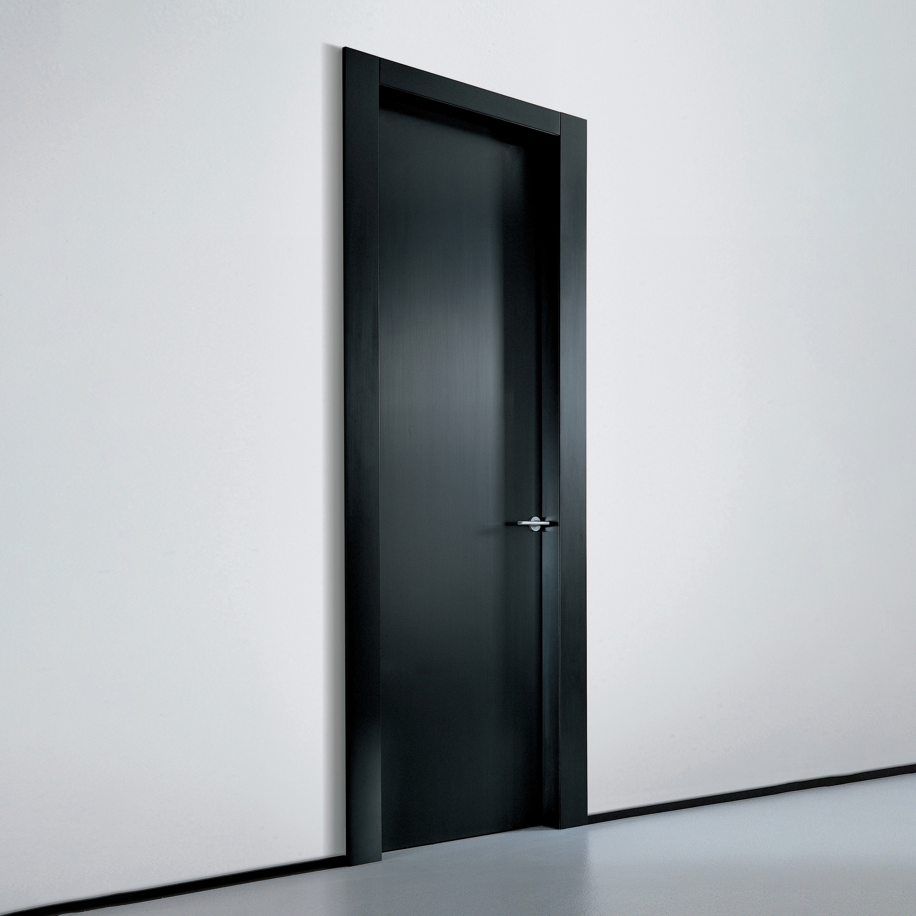 Display product Plain | Hinged Door from manufacturer Laurameroni