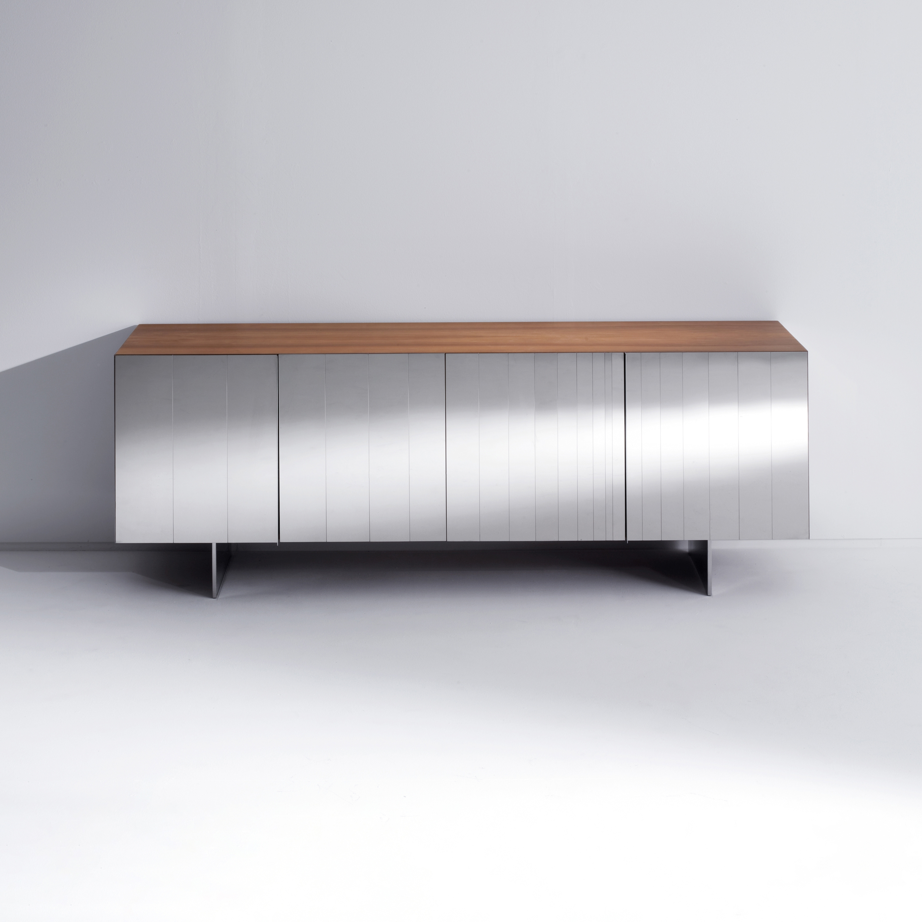 Mostra il prodotto ST 12 | Sideboard del produttore Laurameroni