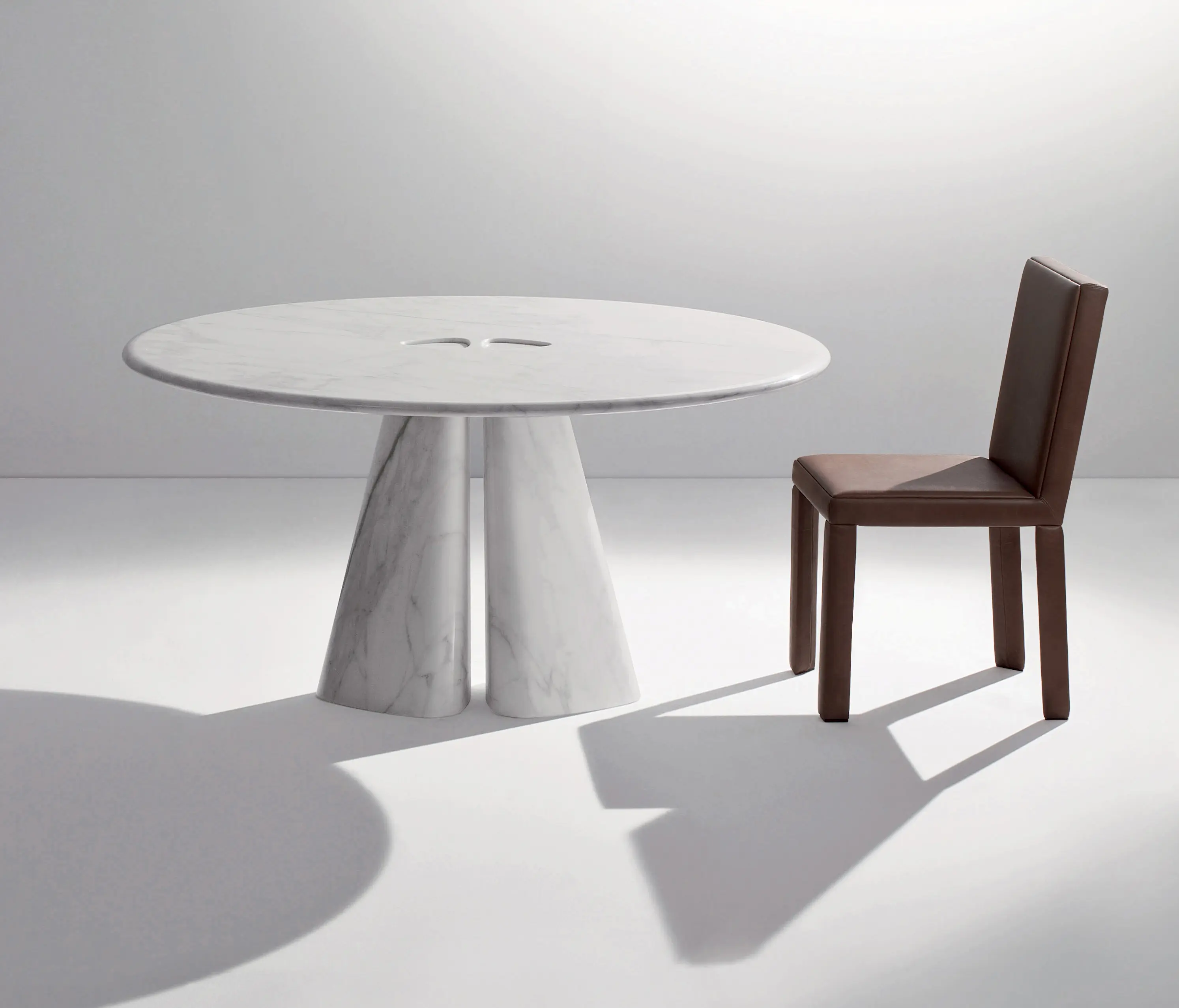 Laurameroni - Raja | Table