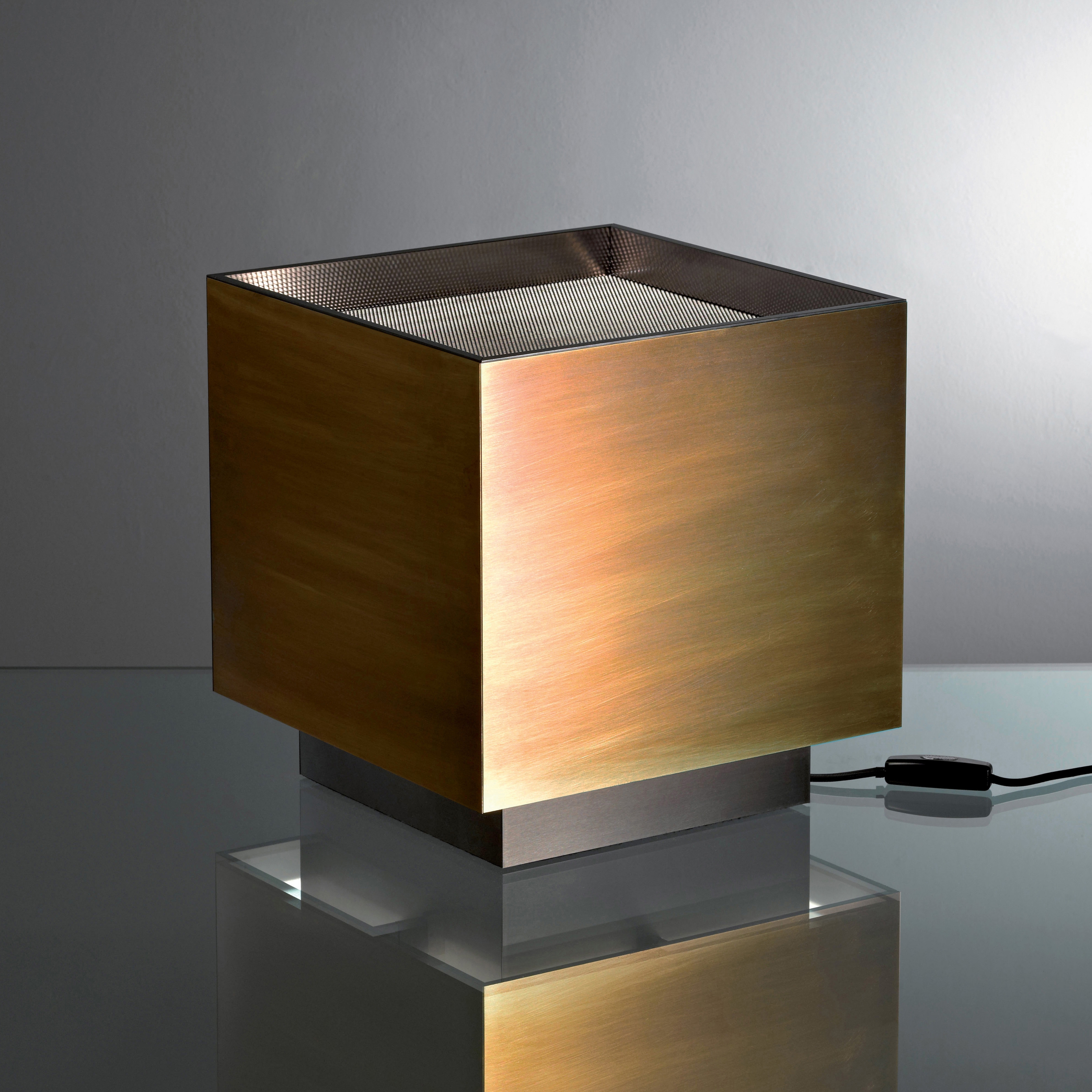 Mostrar el producto Light Cube | Table Lamp del fabricante Laurameroni