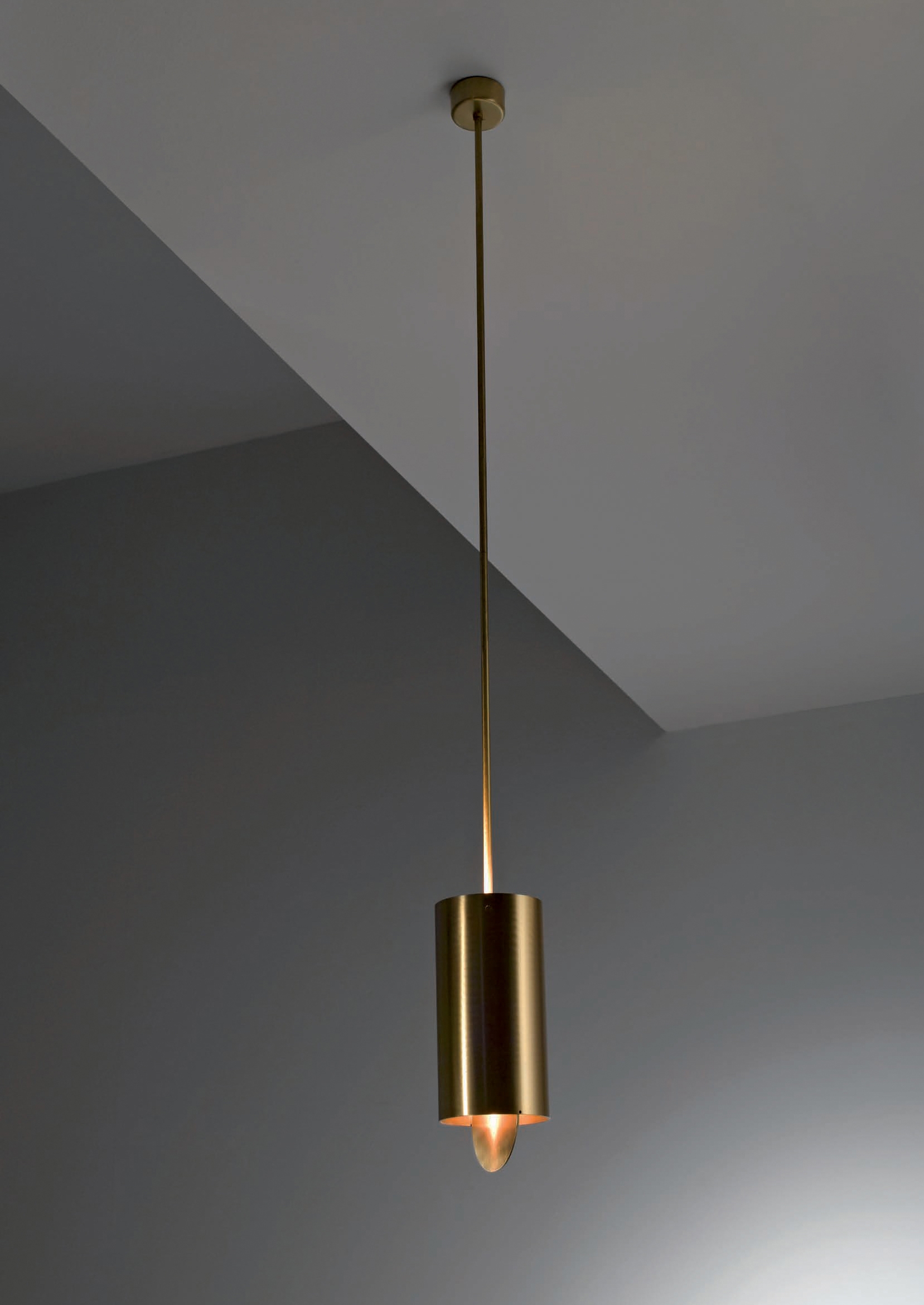 Display product Tubo Sospensione | Suspended Lamp from manufacturer Laurameroni