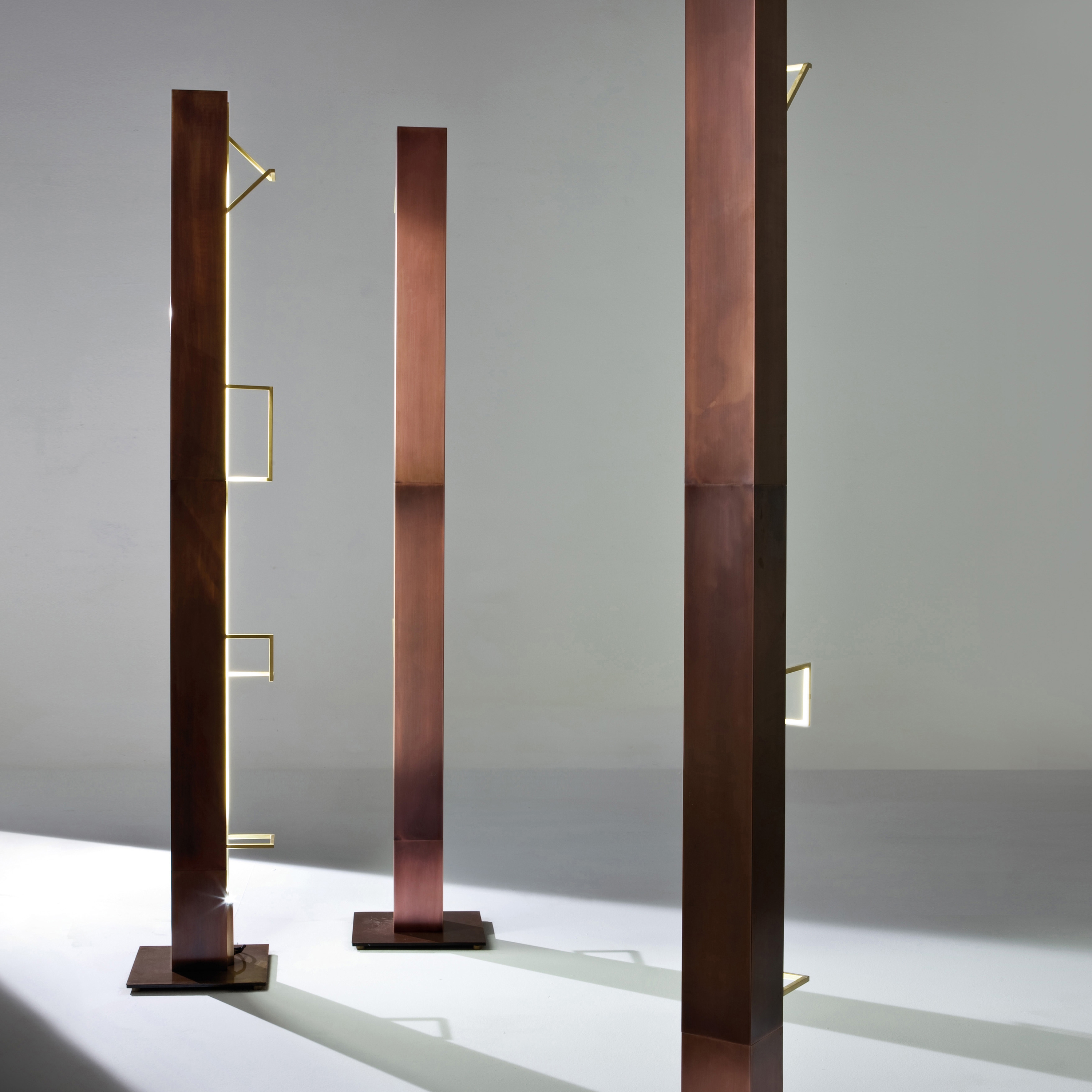 Produkt Shadow Structure | Bodenlampe des Herstellers Laurameroni anzeigen