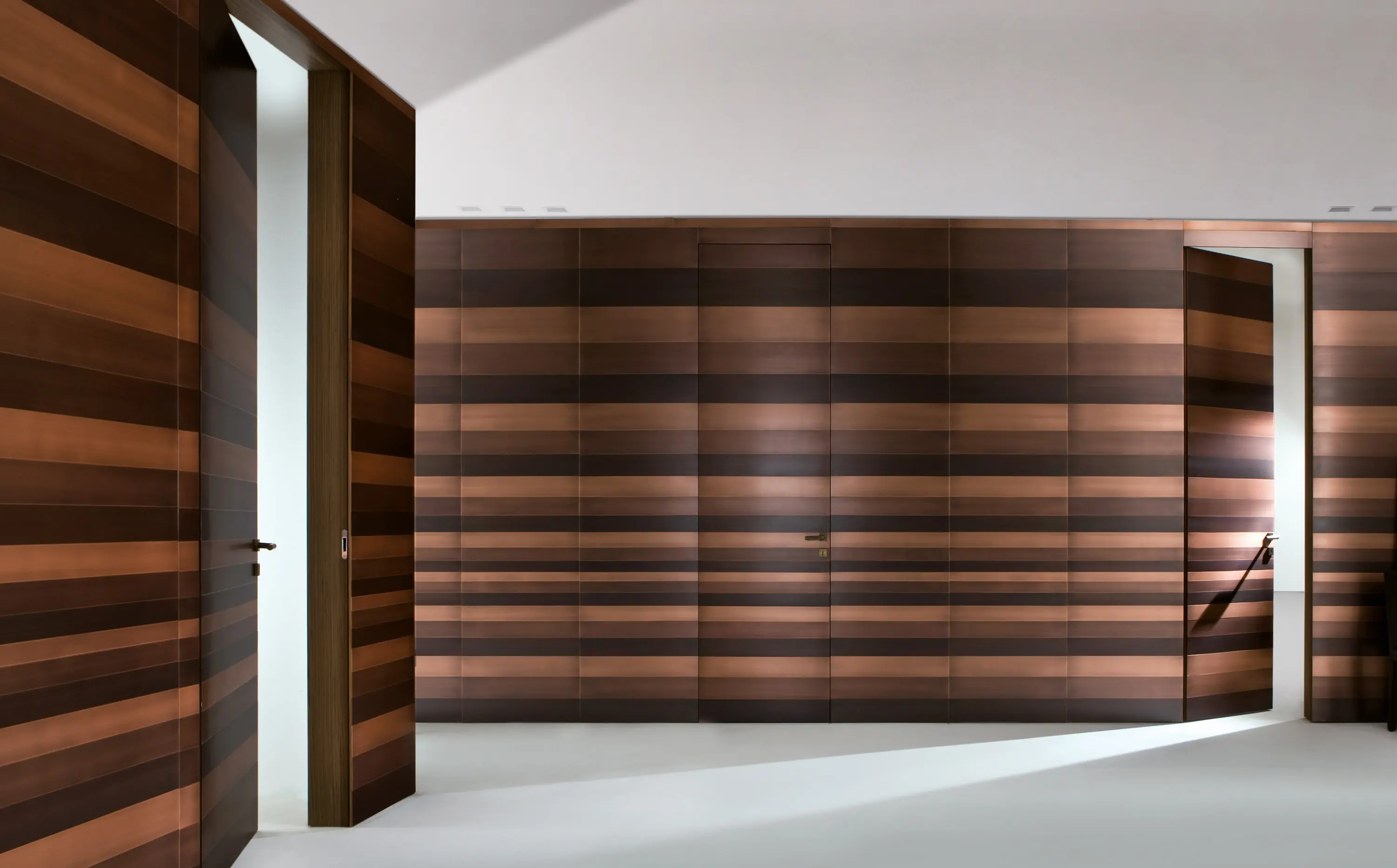 Laurameroni - Stars | Hinged Door