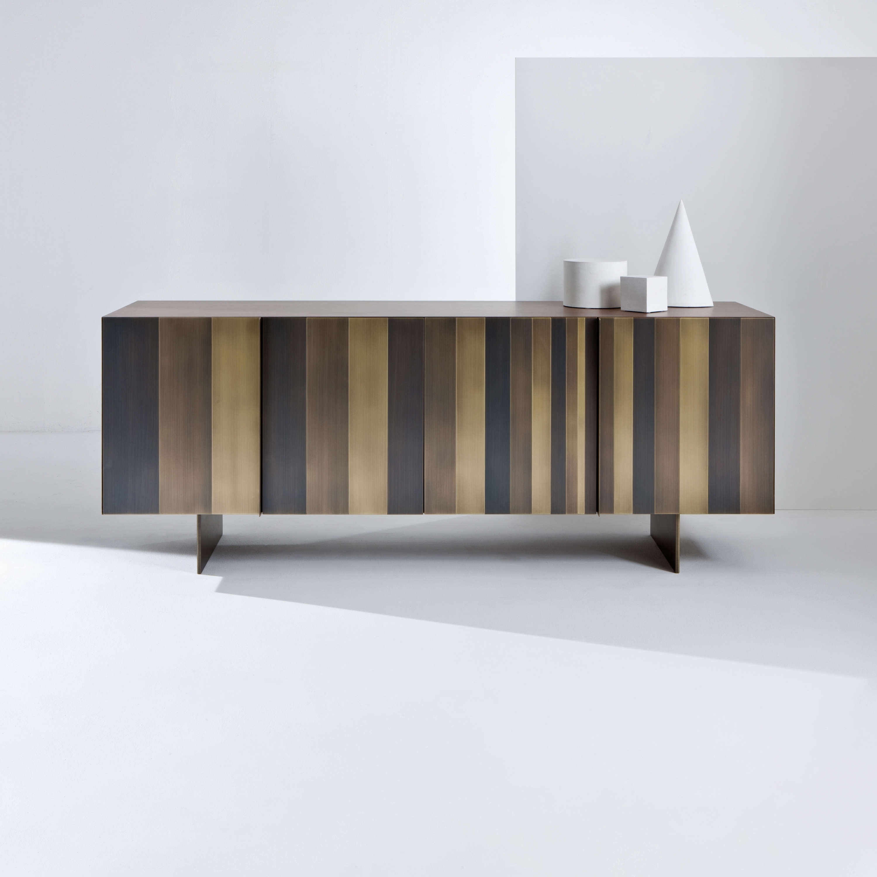 ST 12 | Sideboard