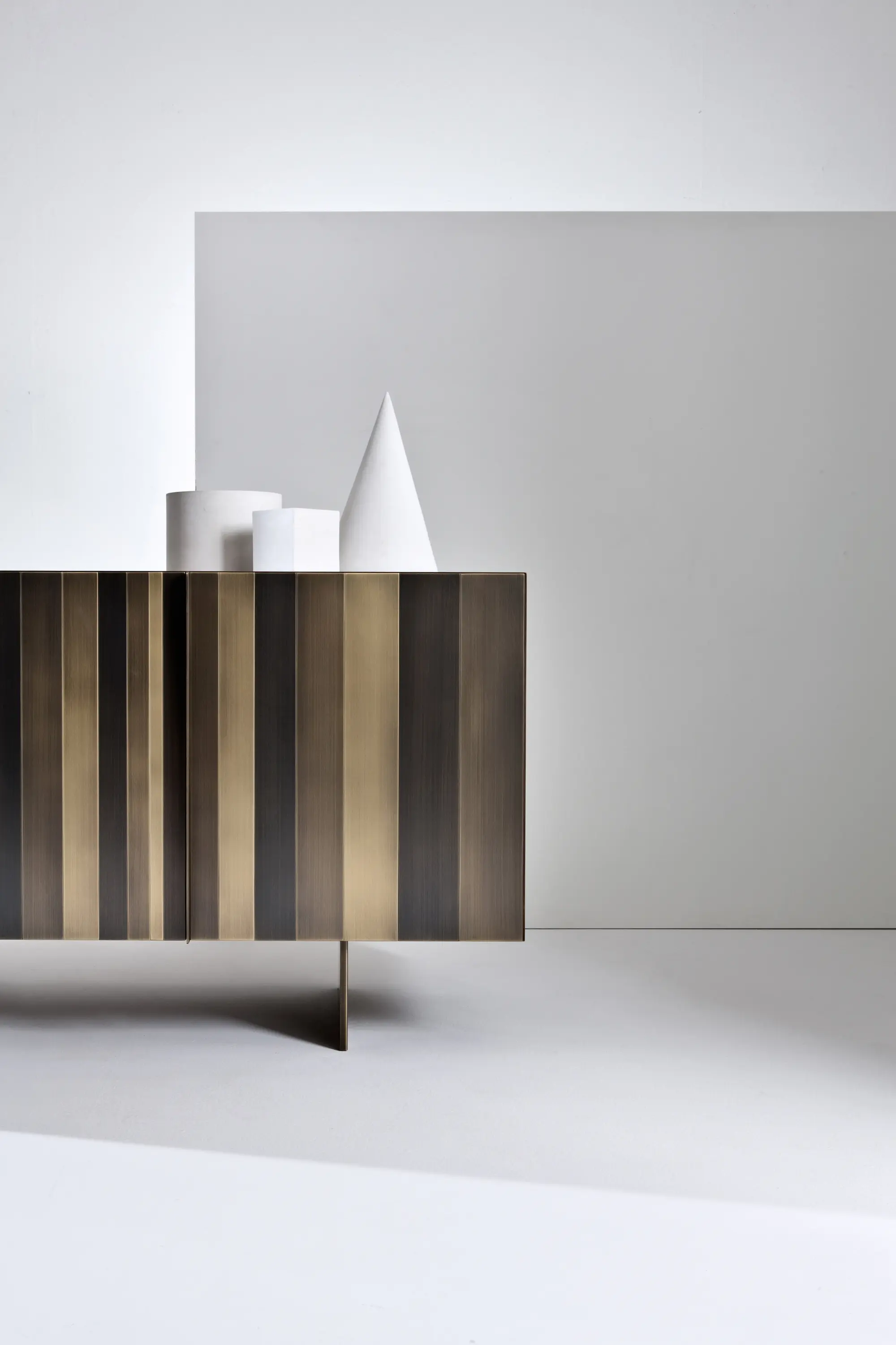 Laurameroni - ST 12 | Sideboard