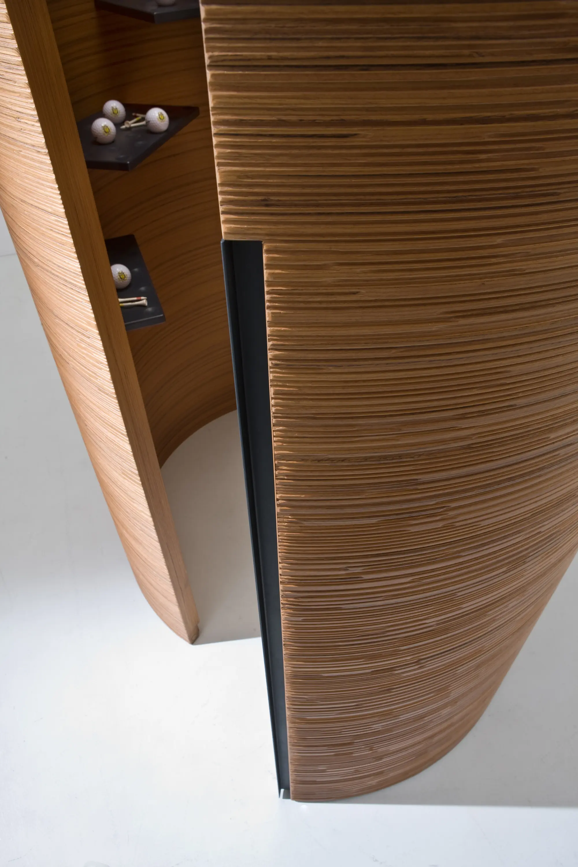 Laurameroni - Kylindros | Modular Unit