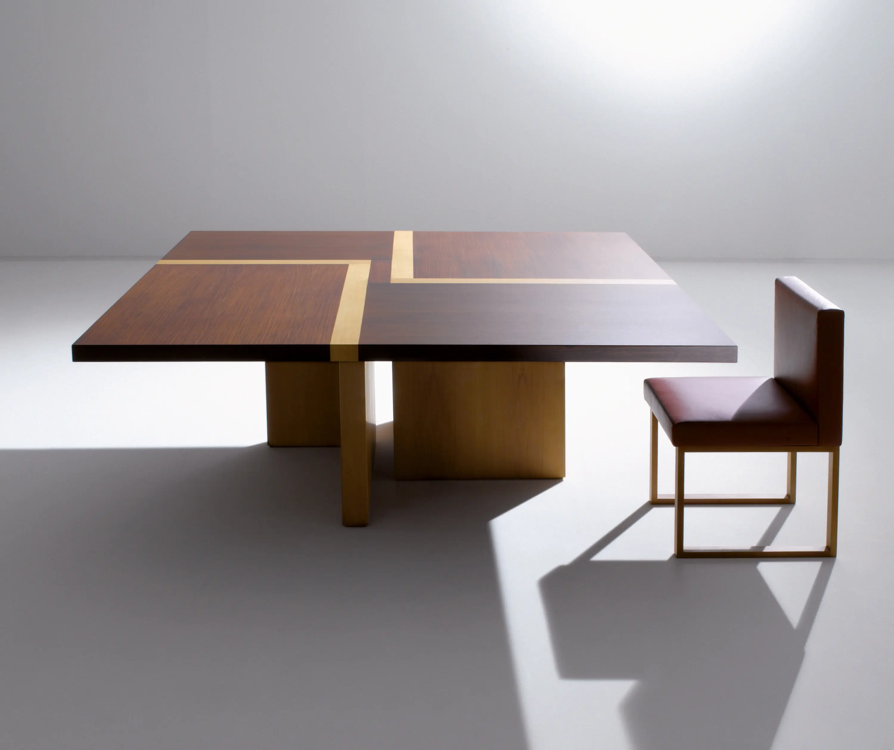 Laurameroni - BD 07 | Tisch