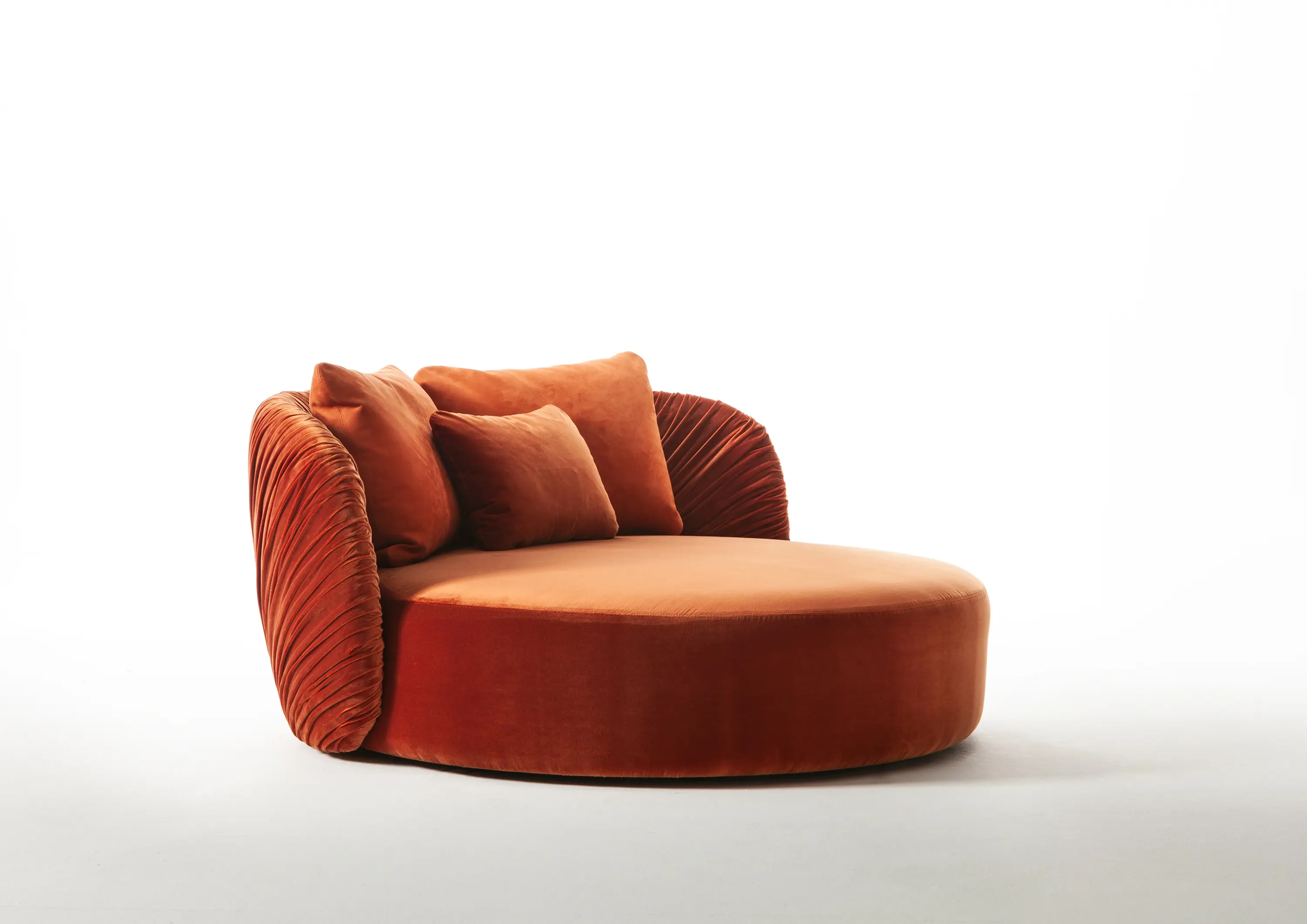 Laurameroni - Drapé Round | Sofa