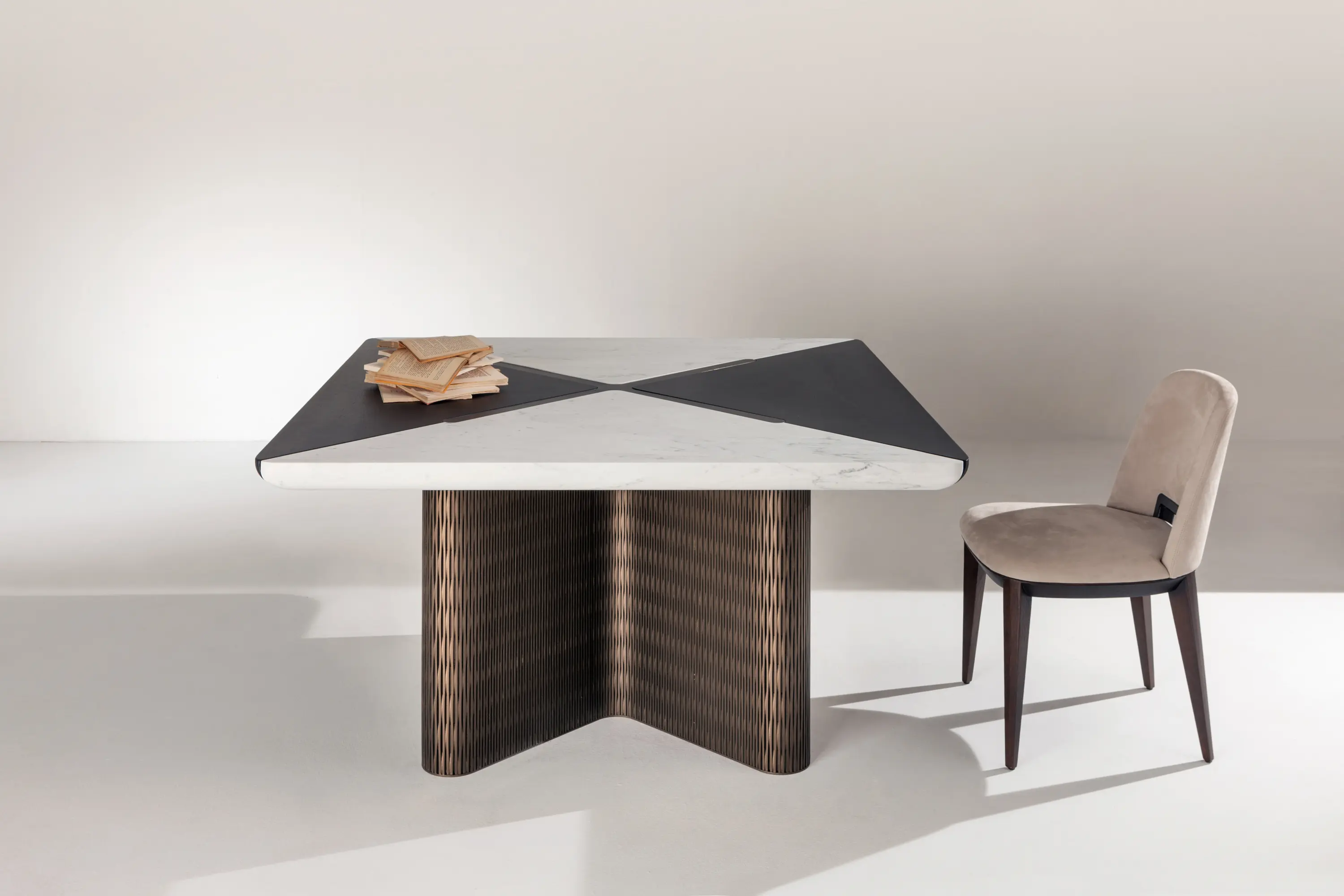 Laurameroni - Infinity | Table
