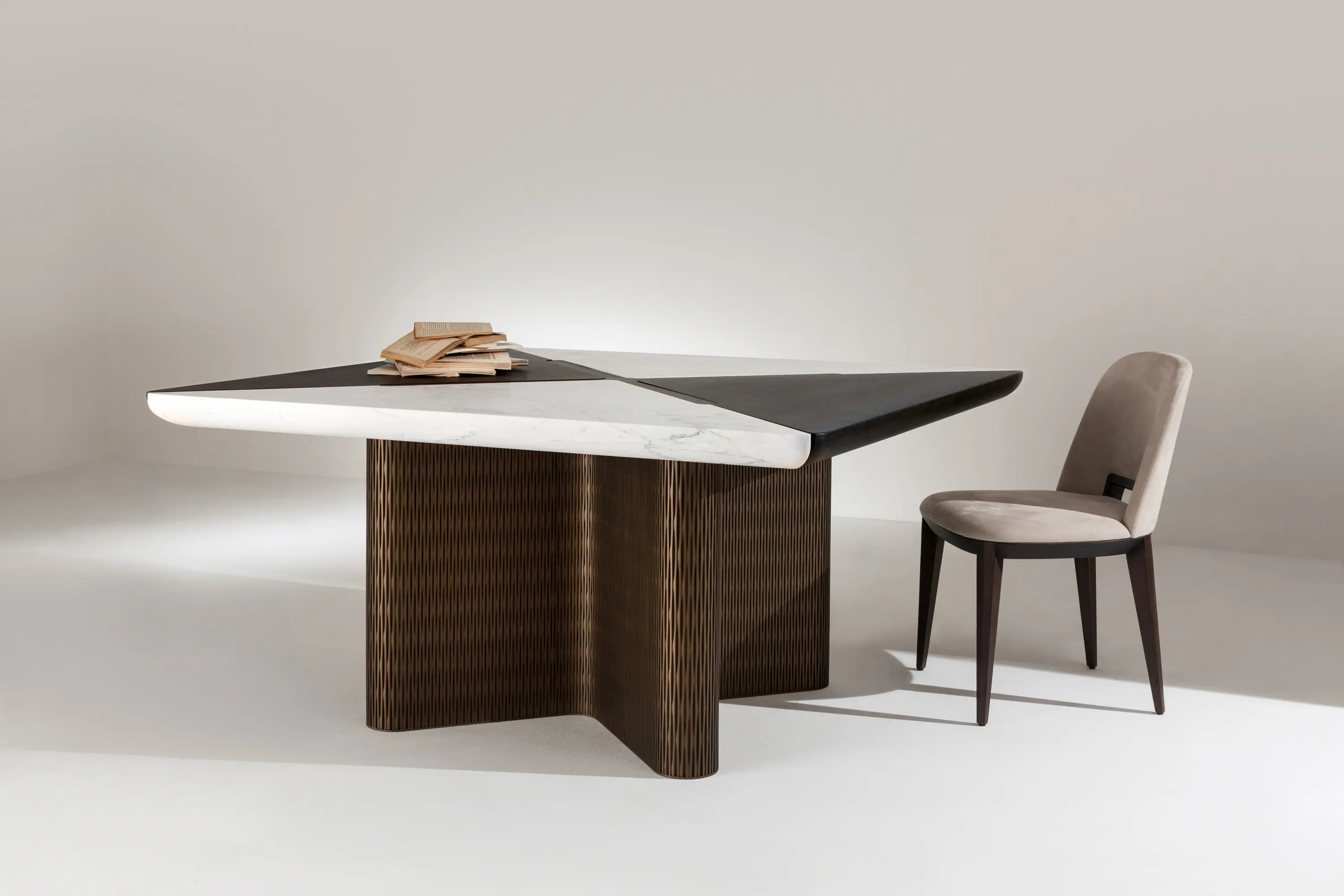 Laurameroni - Infinity | Table