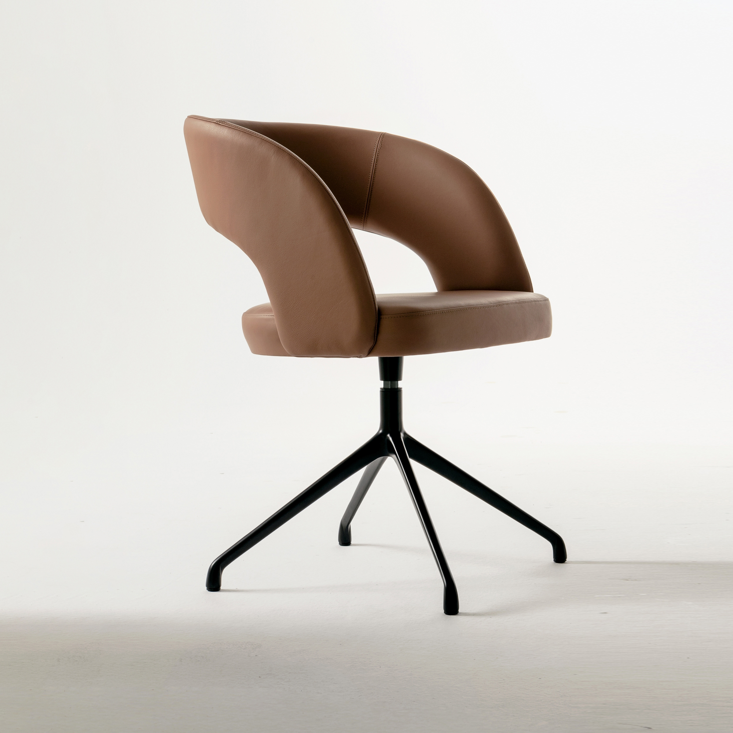 LV 102 | Chair