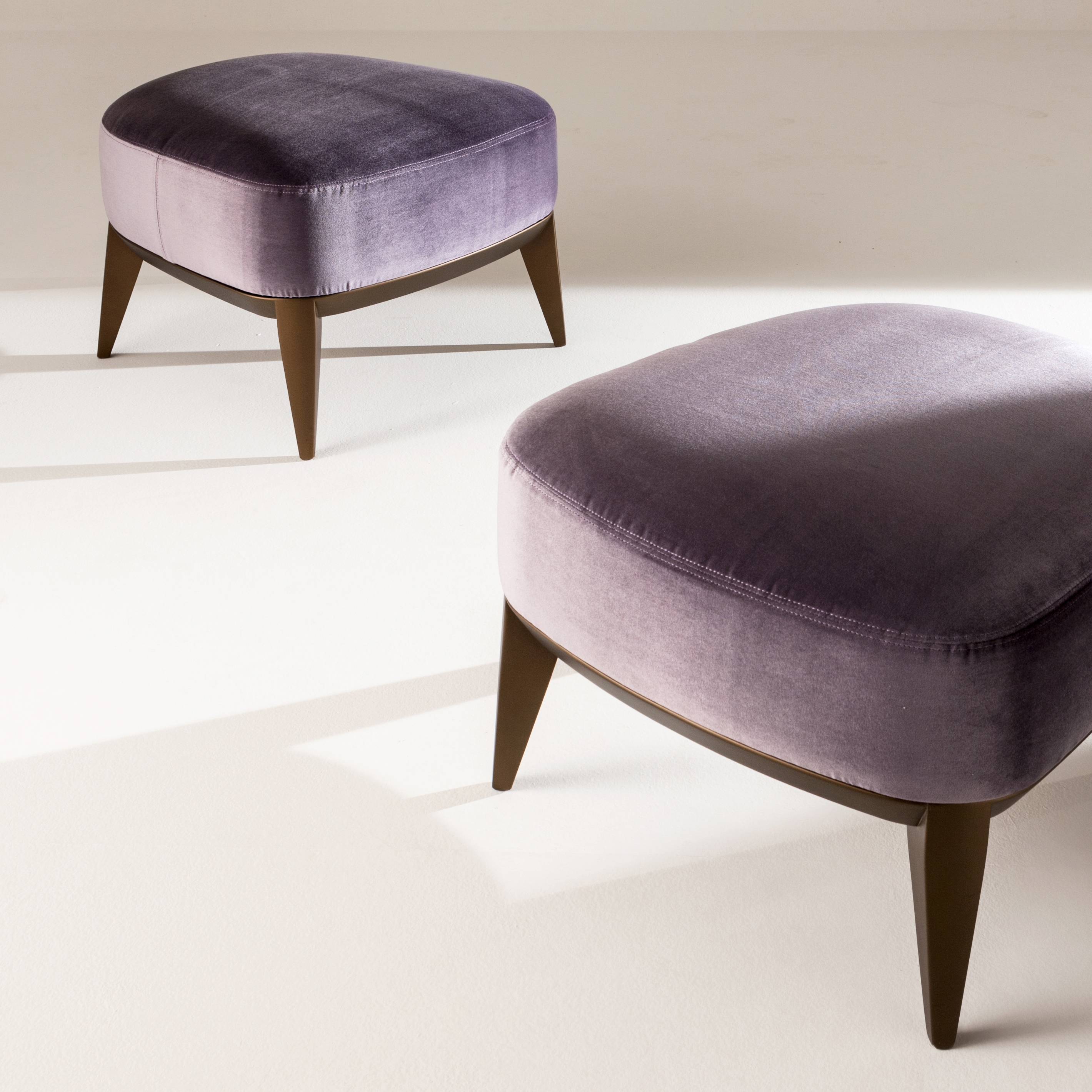 Display product Margaret | Pouf from manufacturer Laurameroni