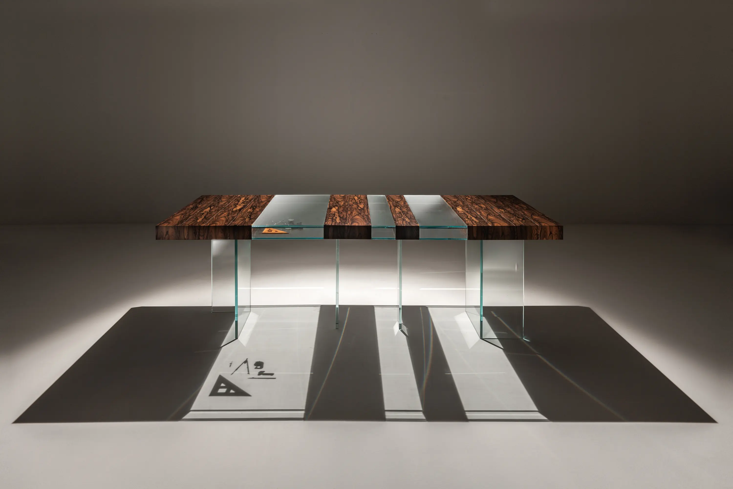 Laurameroni - Elemento | Table