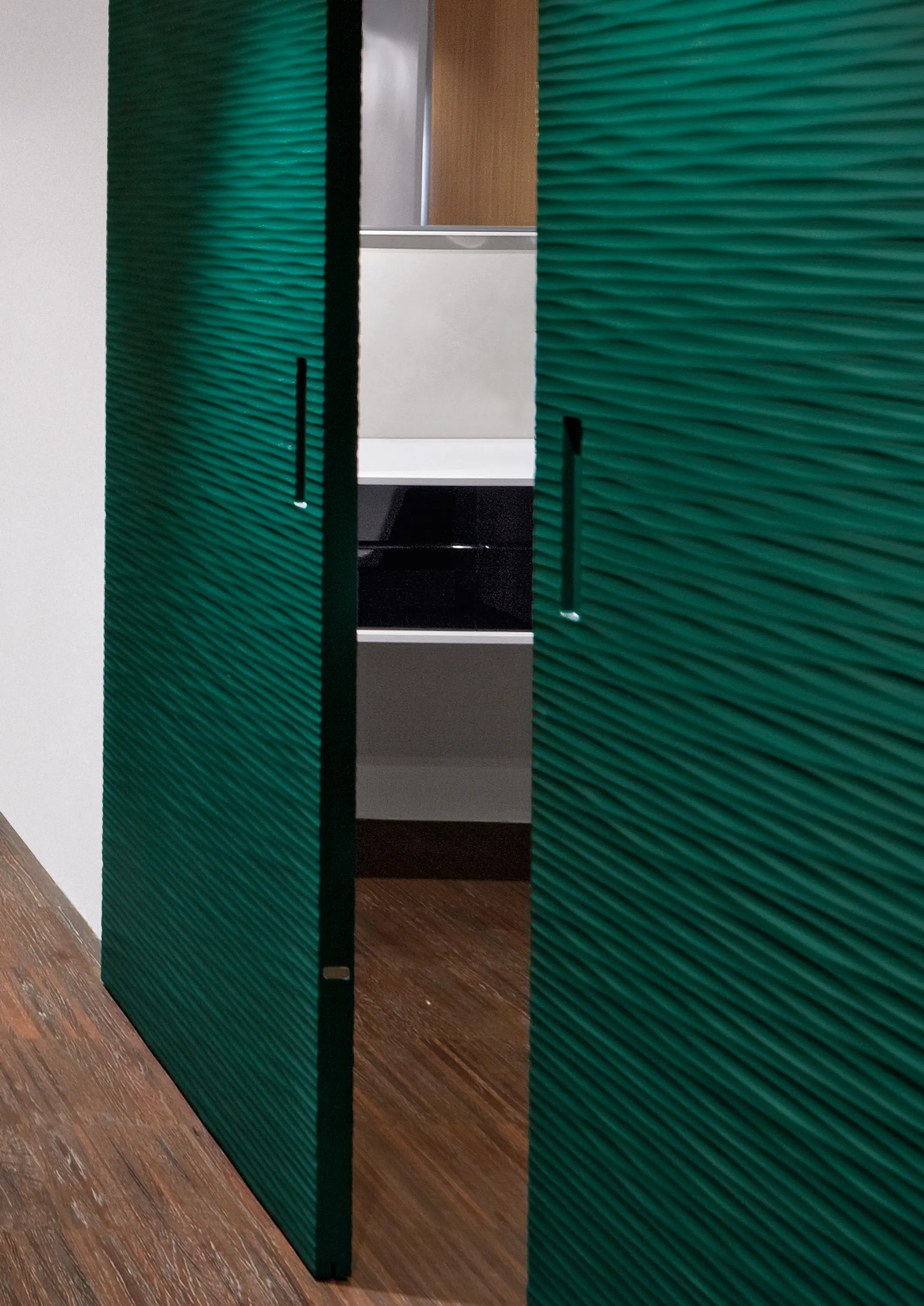 Laurameroni - Onda | Sliding Door