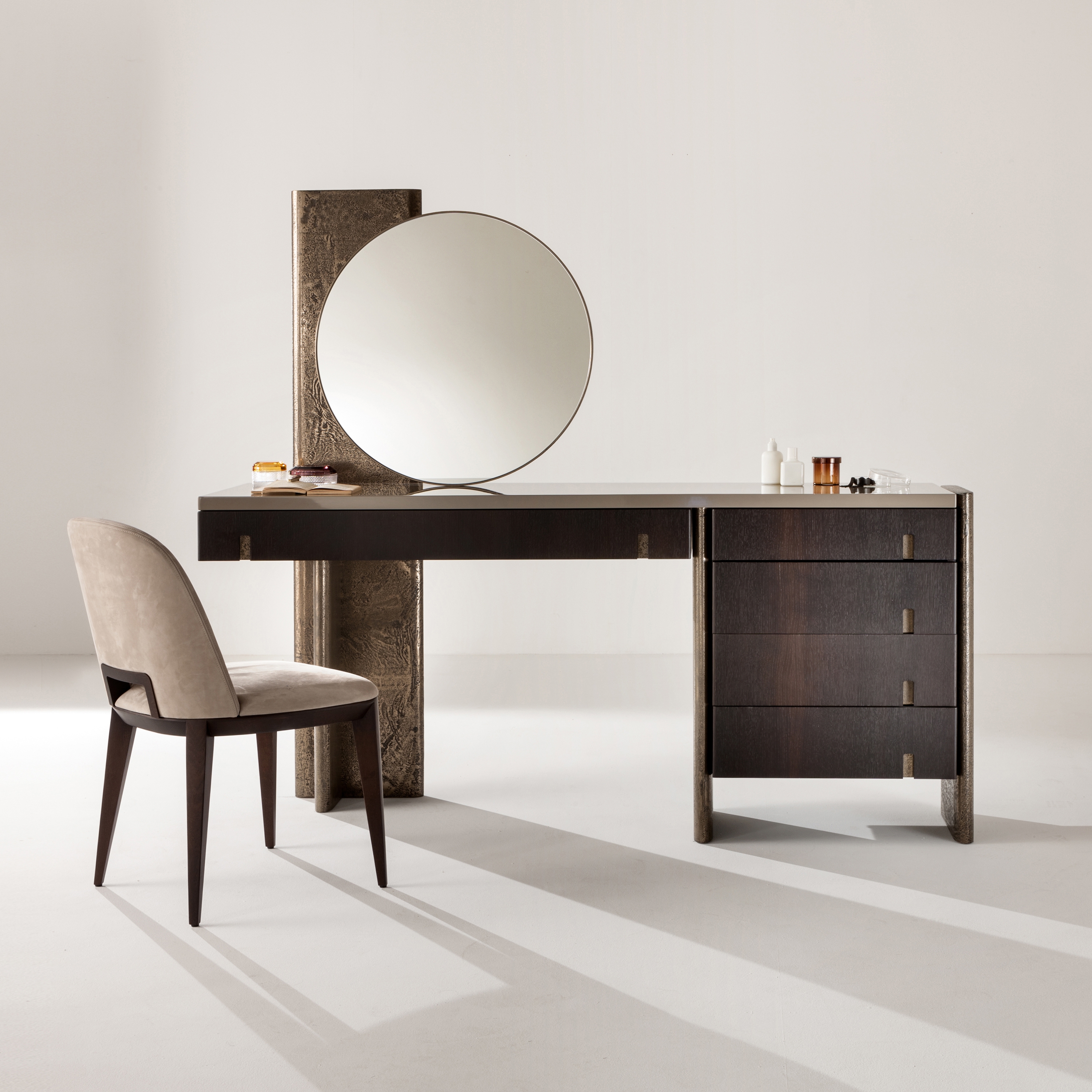 Display product Outfit Vanity | Console from manufacturer Laurameroni