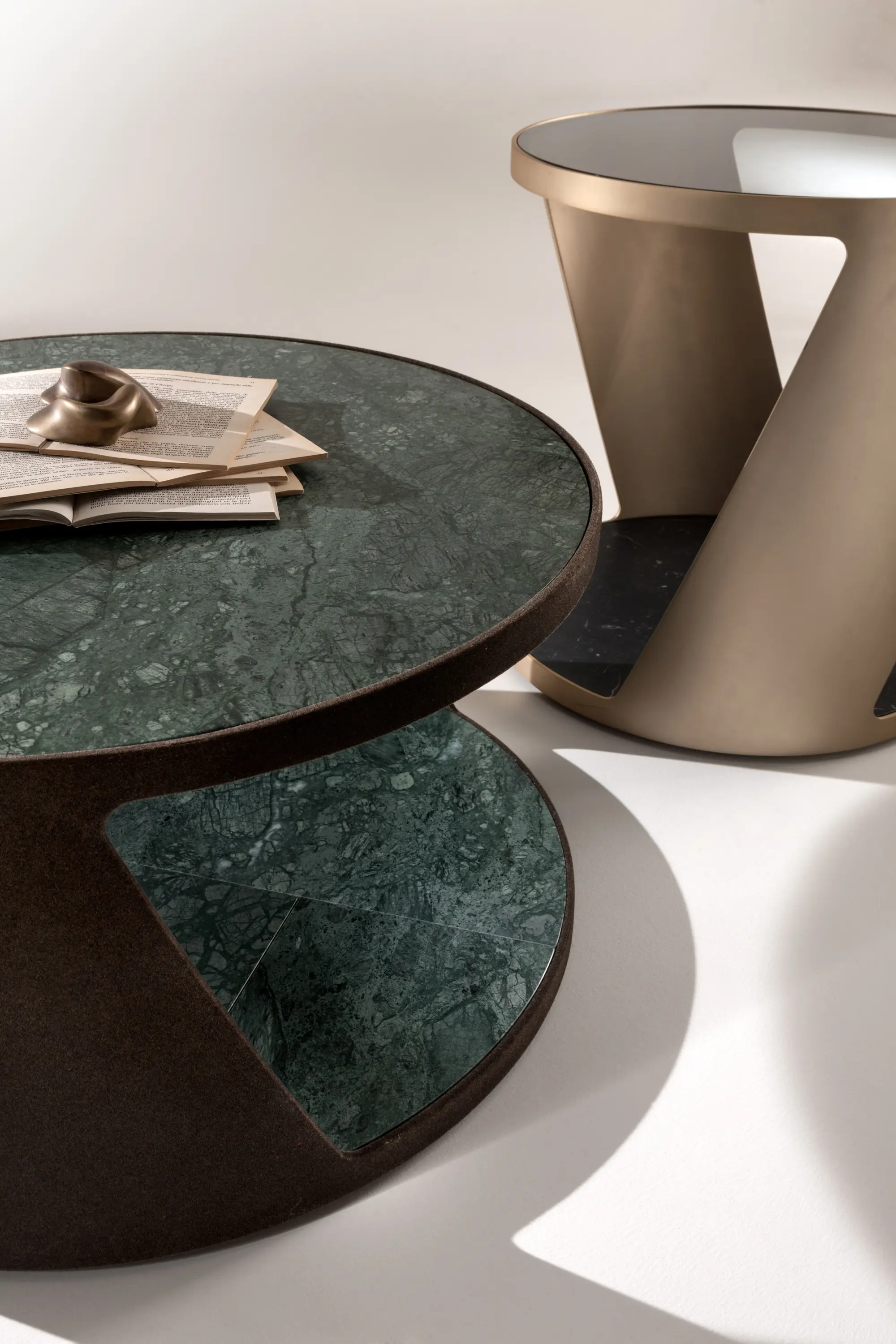 Laurameroni - Shadow | Low Tables