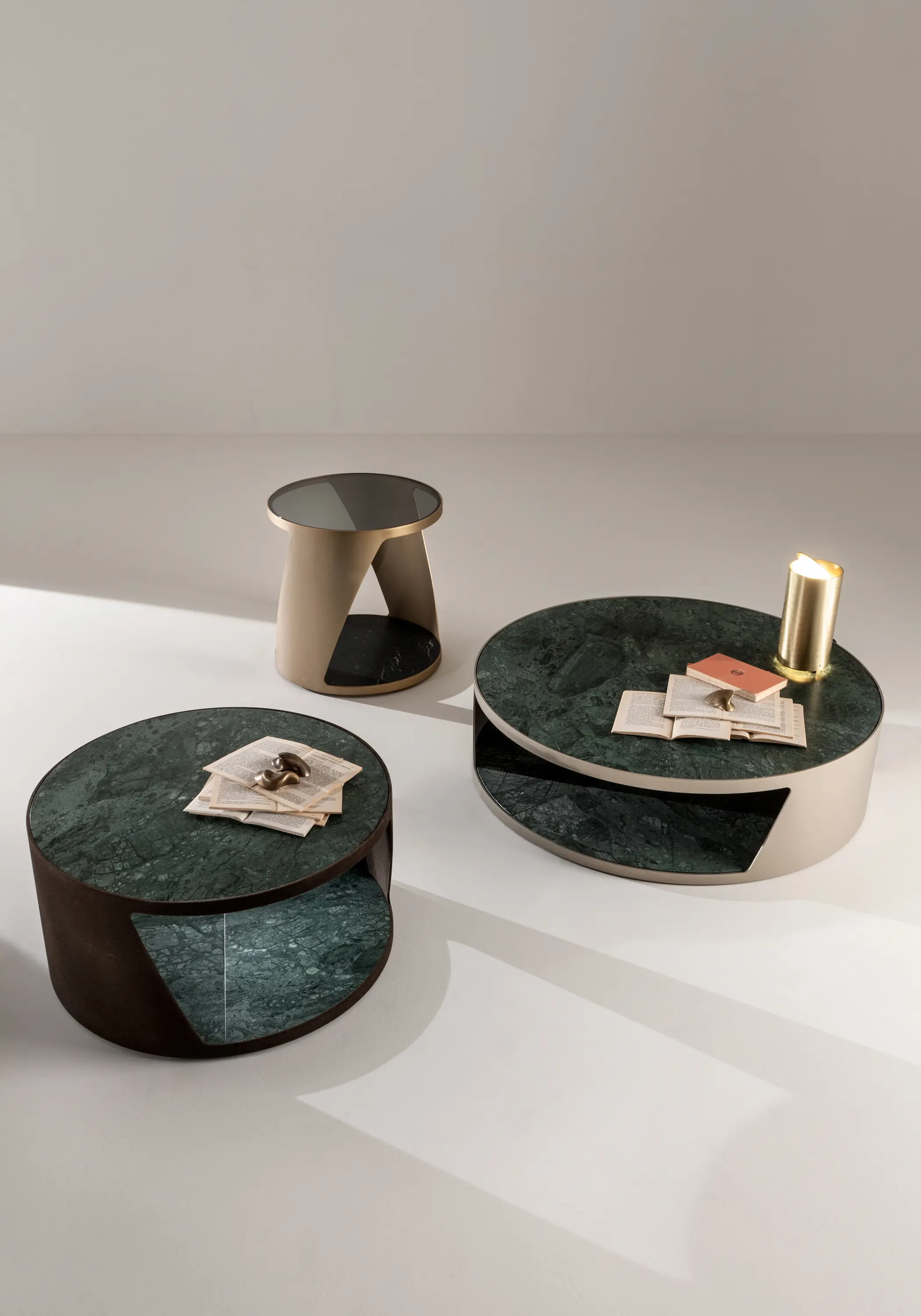 Laurameroni - Shadow | Low Tables