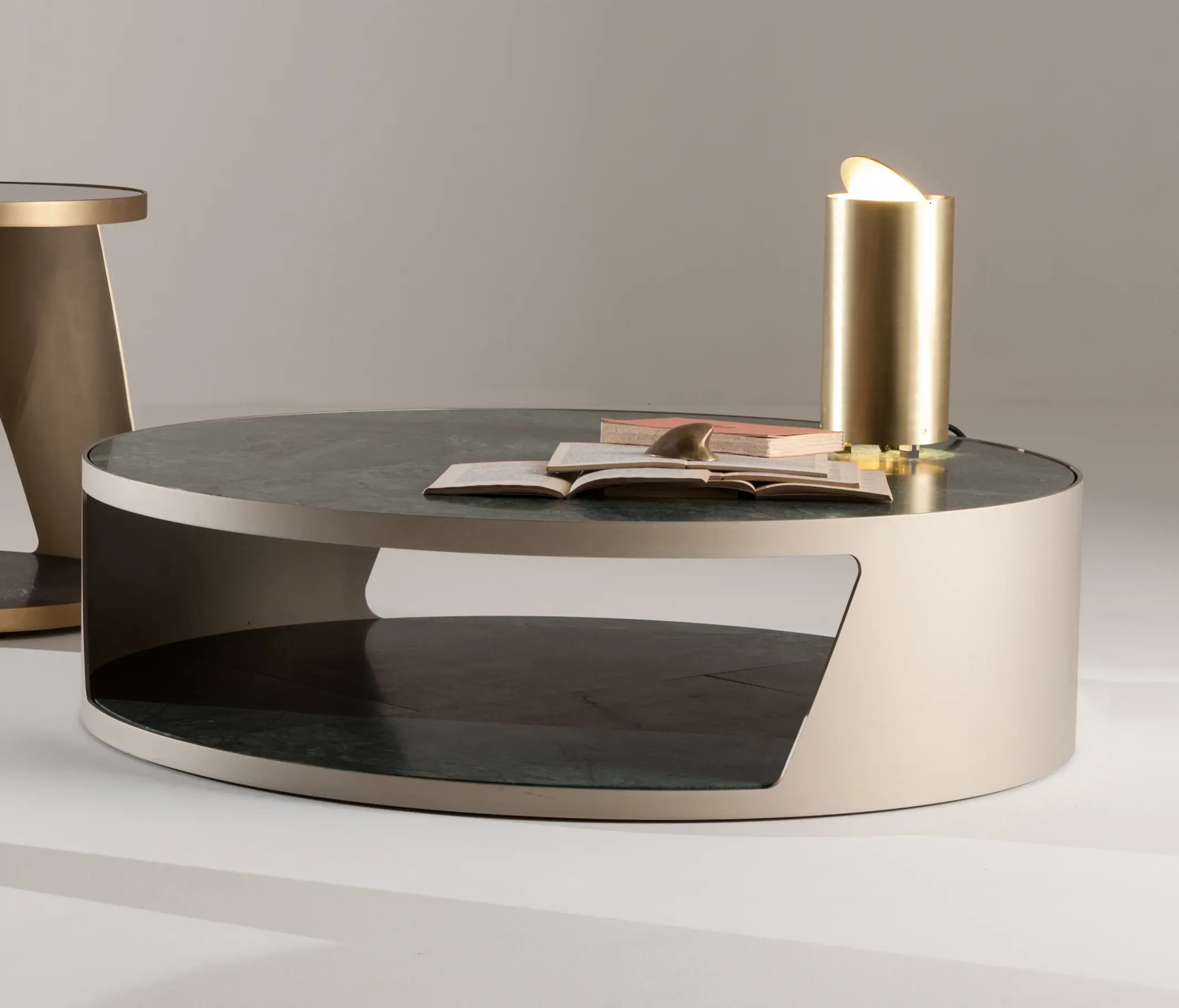 Laurameroni - Shadow | Low Tables