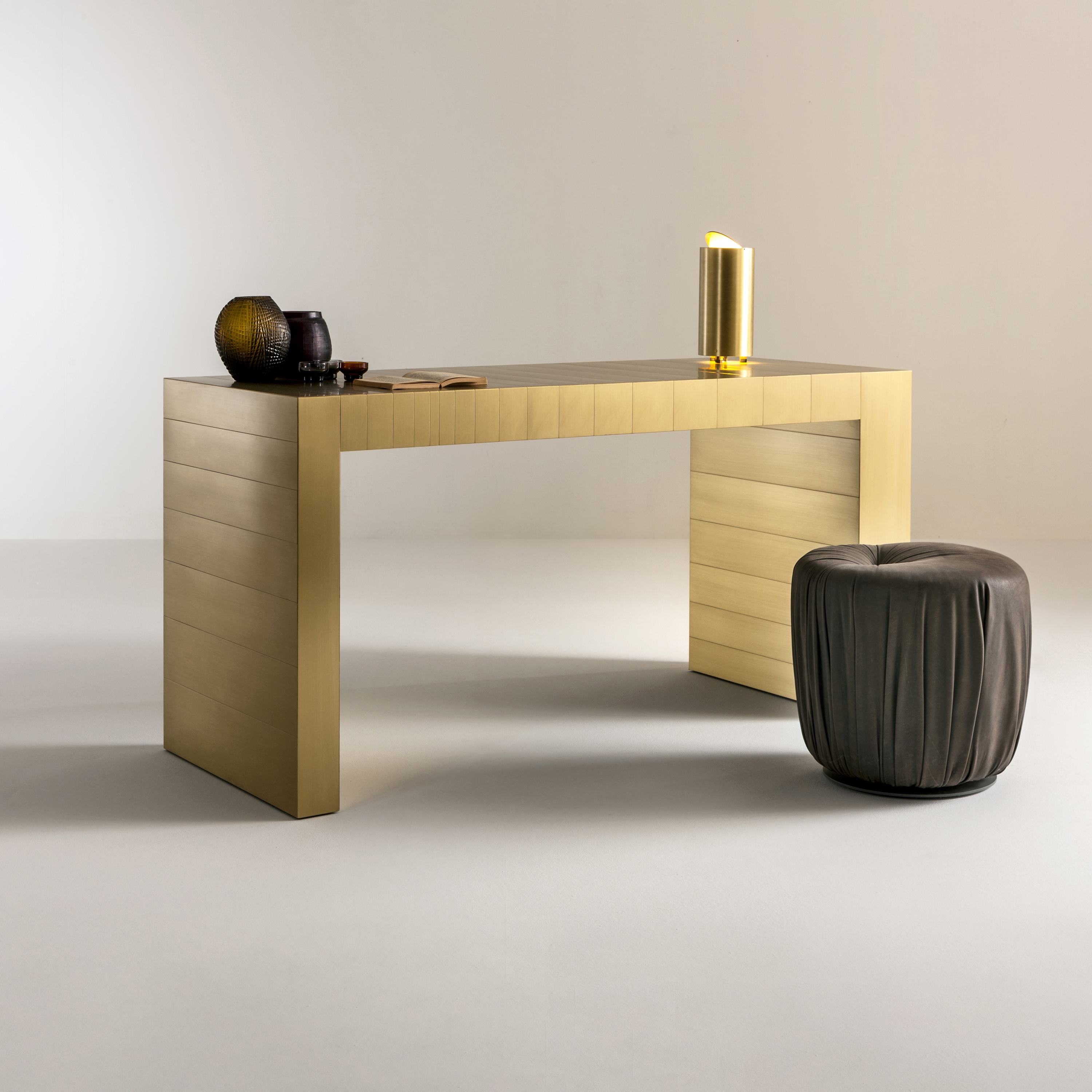 ST 21 | Console