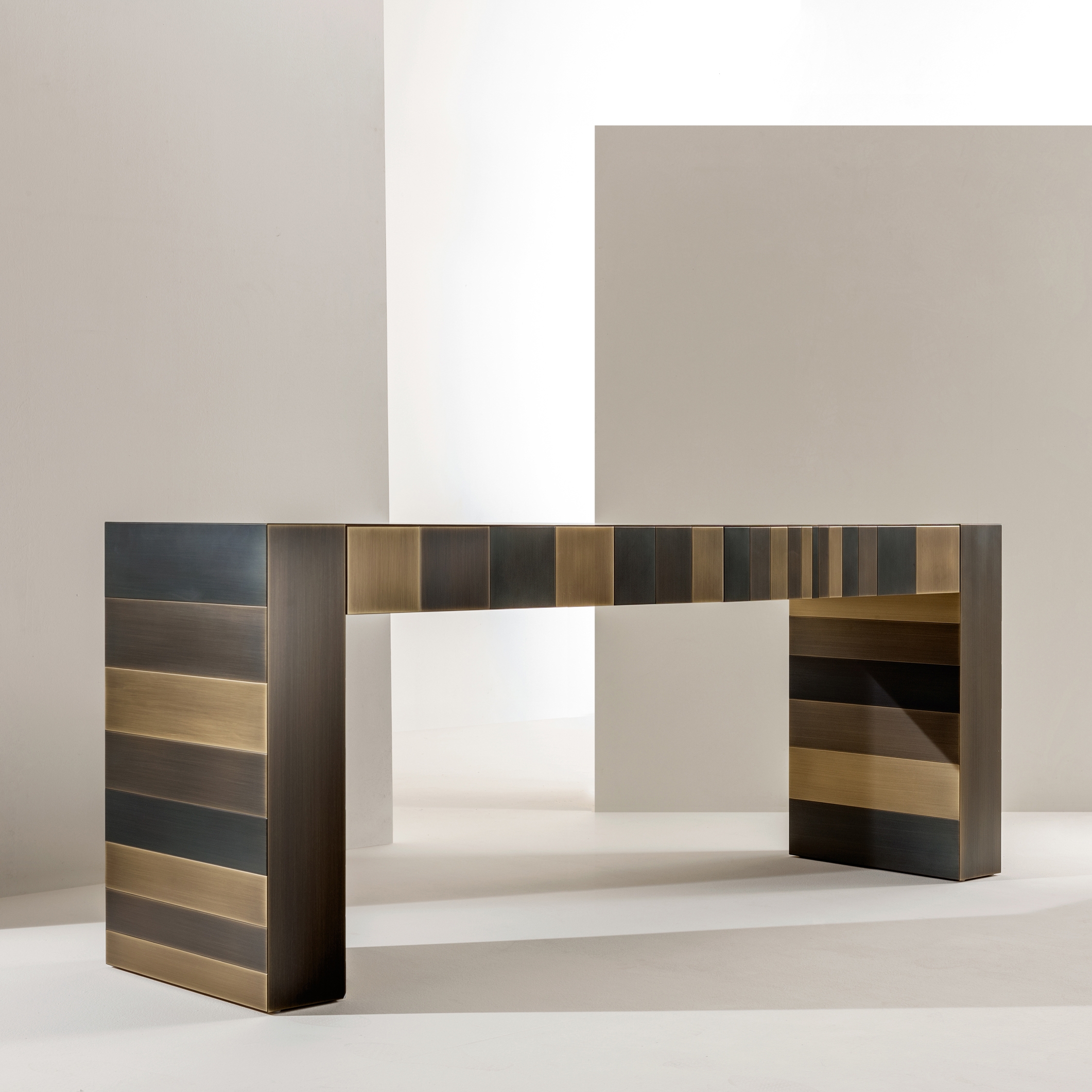 Display product ST 50 | Console from manufacturer Laurameroni