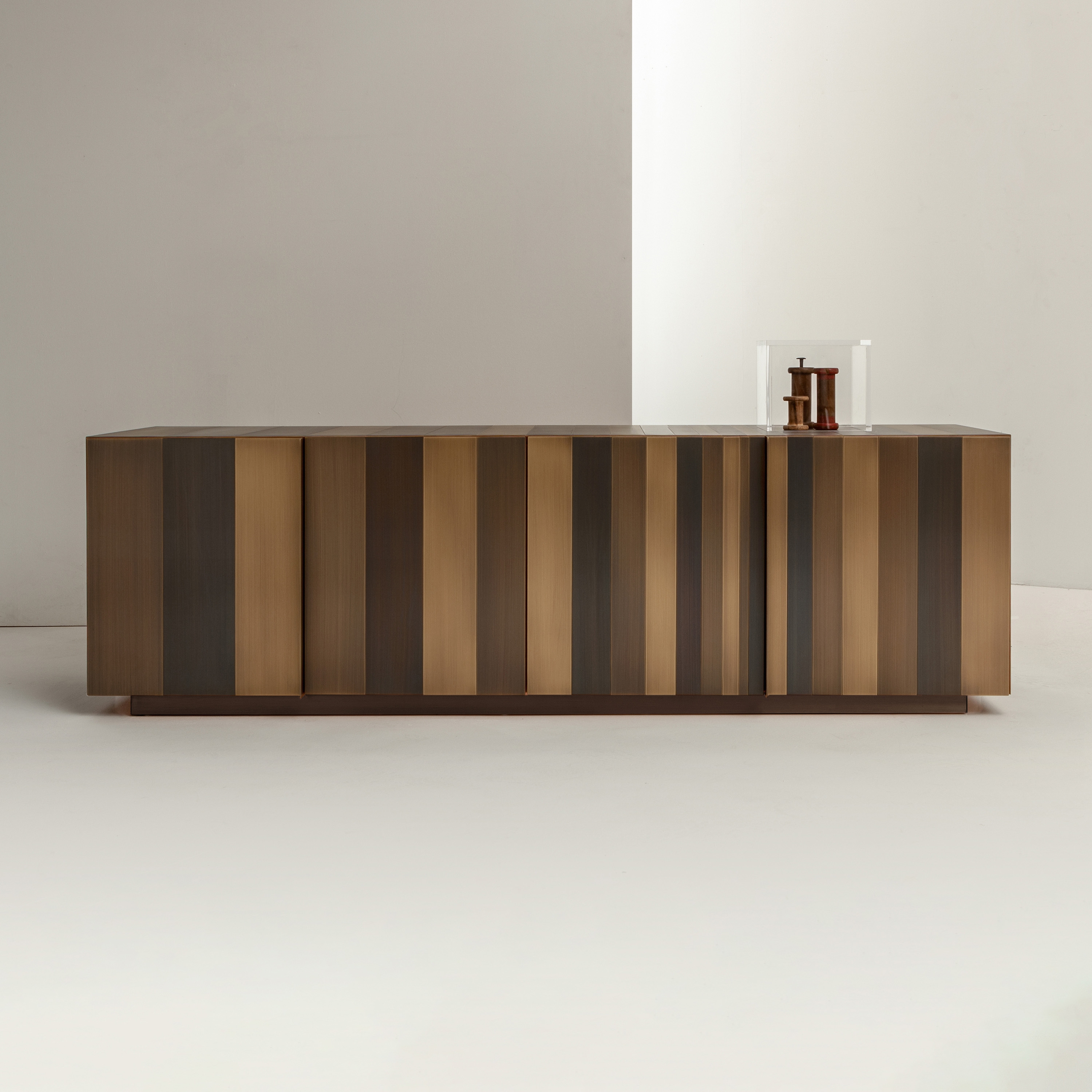 Produkt ST 11 | Sideboard des Herstellers Laurameroni anzeigen