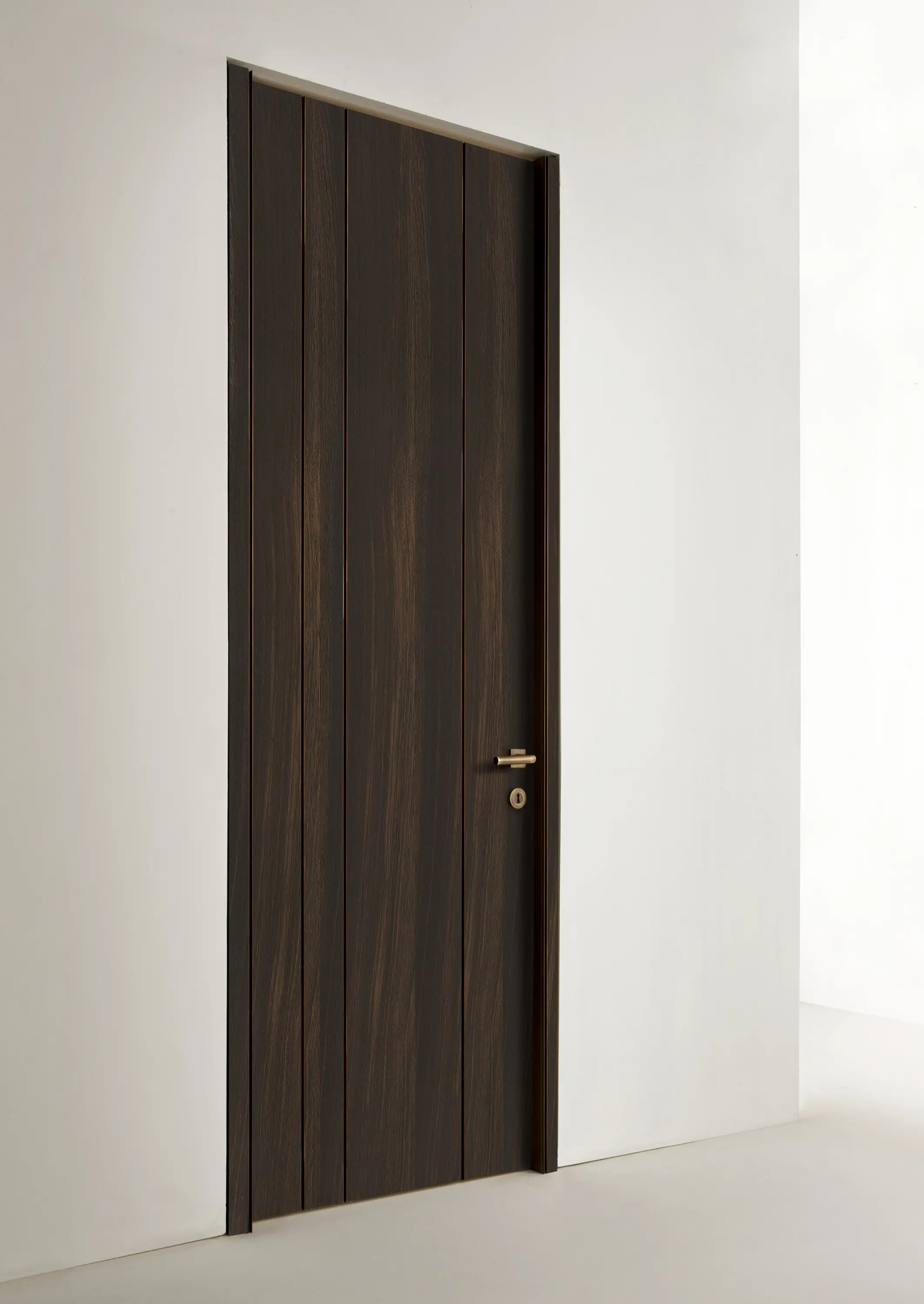 Laurameroni - Line | Hinged Door