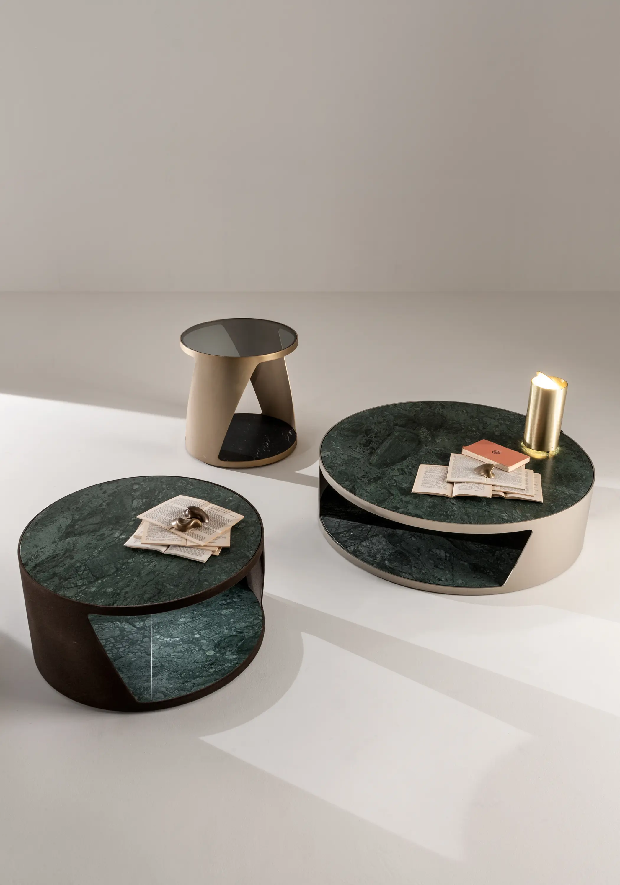 Laurameroni - Shadow | Low Tables
