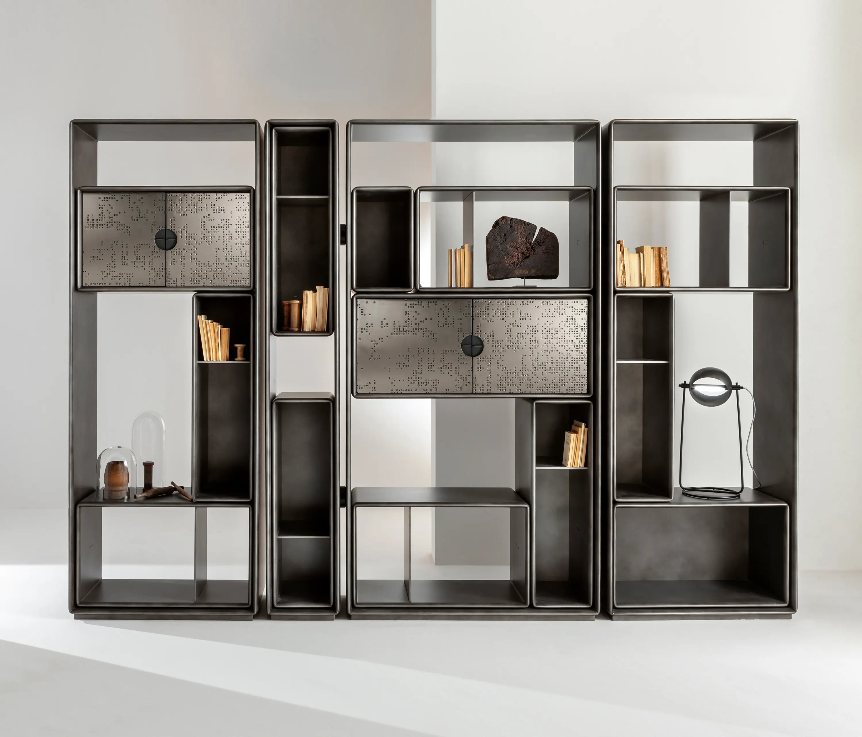 Laurameroni - Talento | Bücherregal