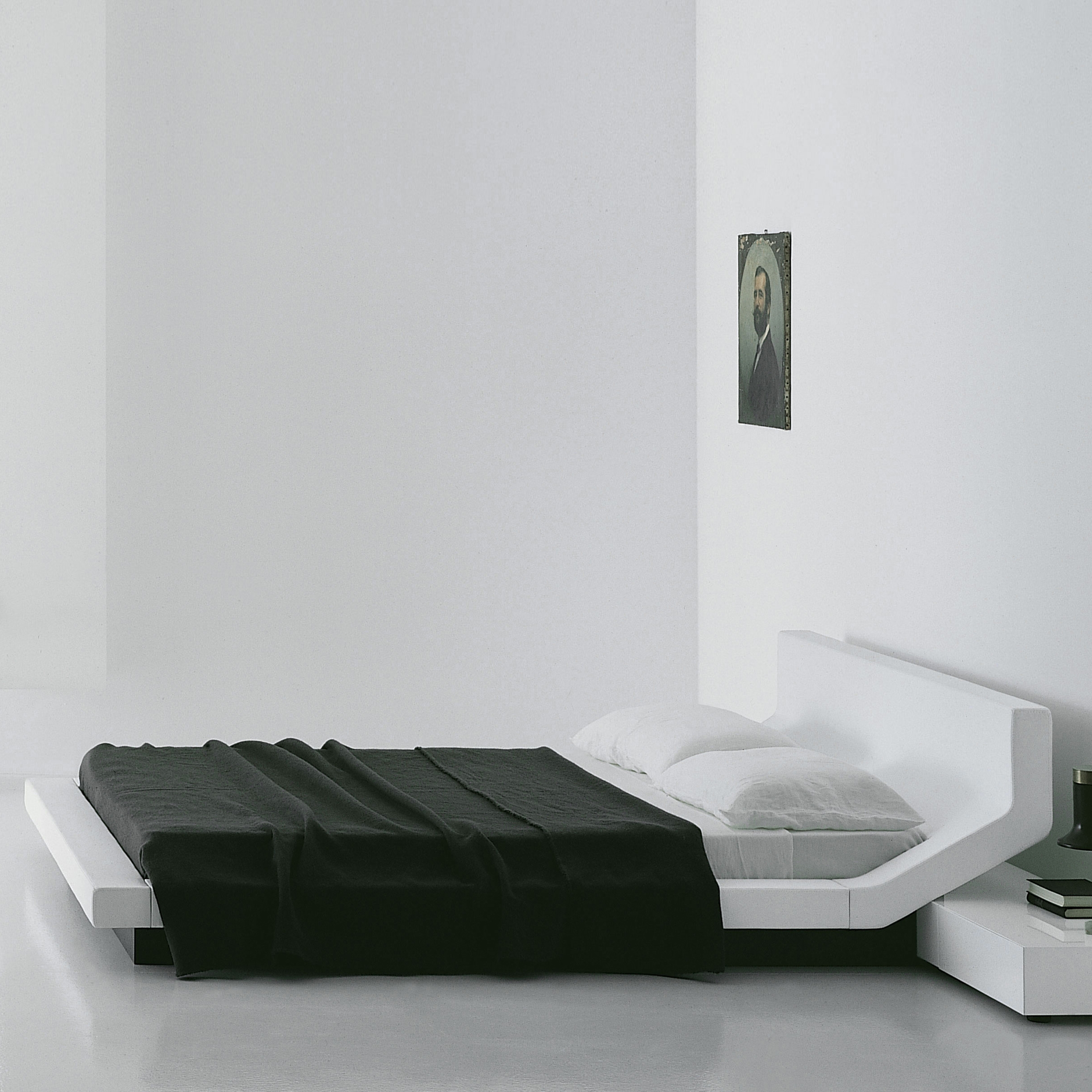 Display product Lipla bed from manufacturer PORRO