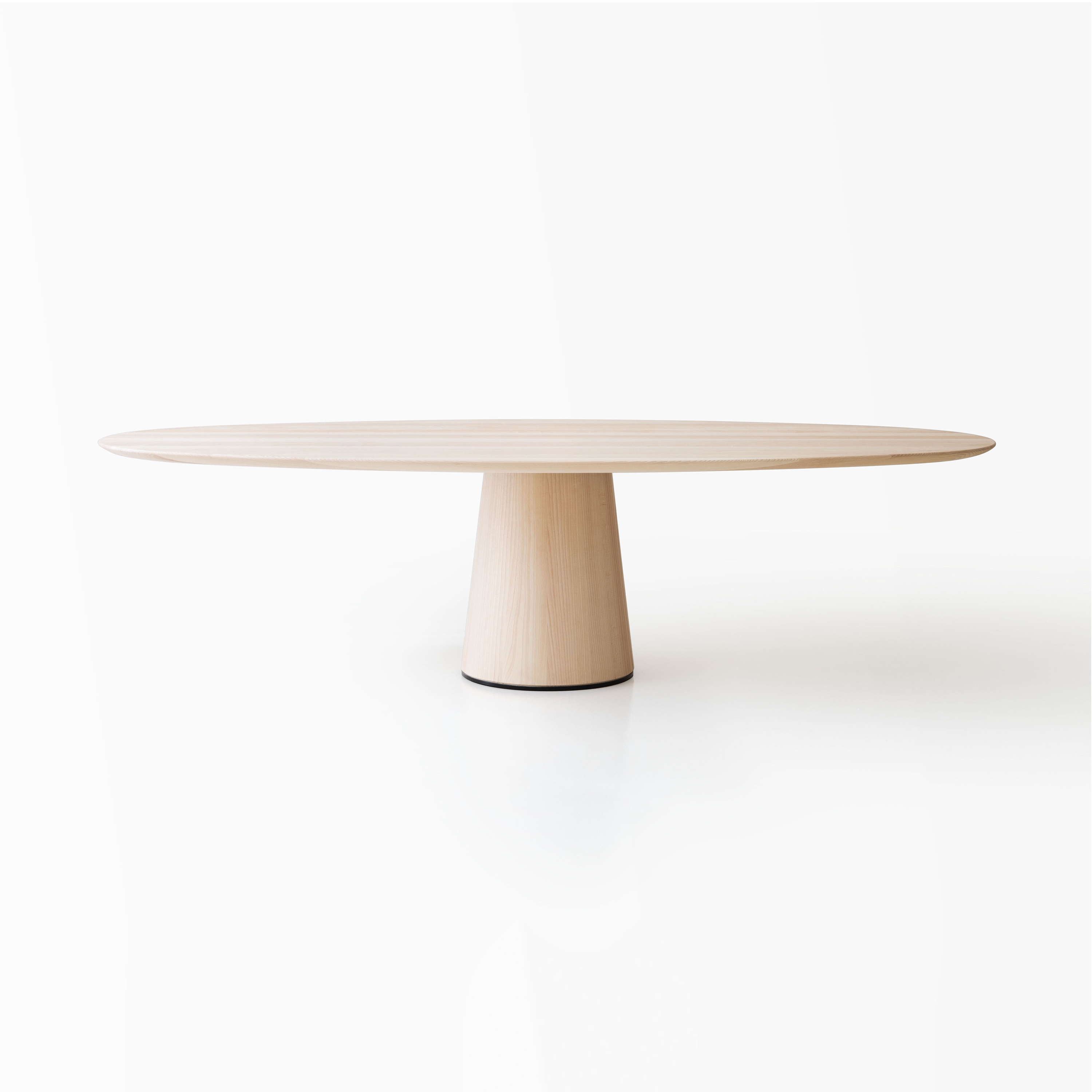 Display product Materic Ovale from manufacturer PORRO