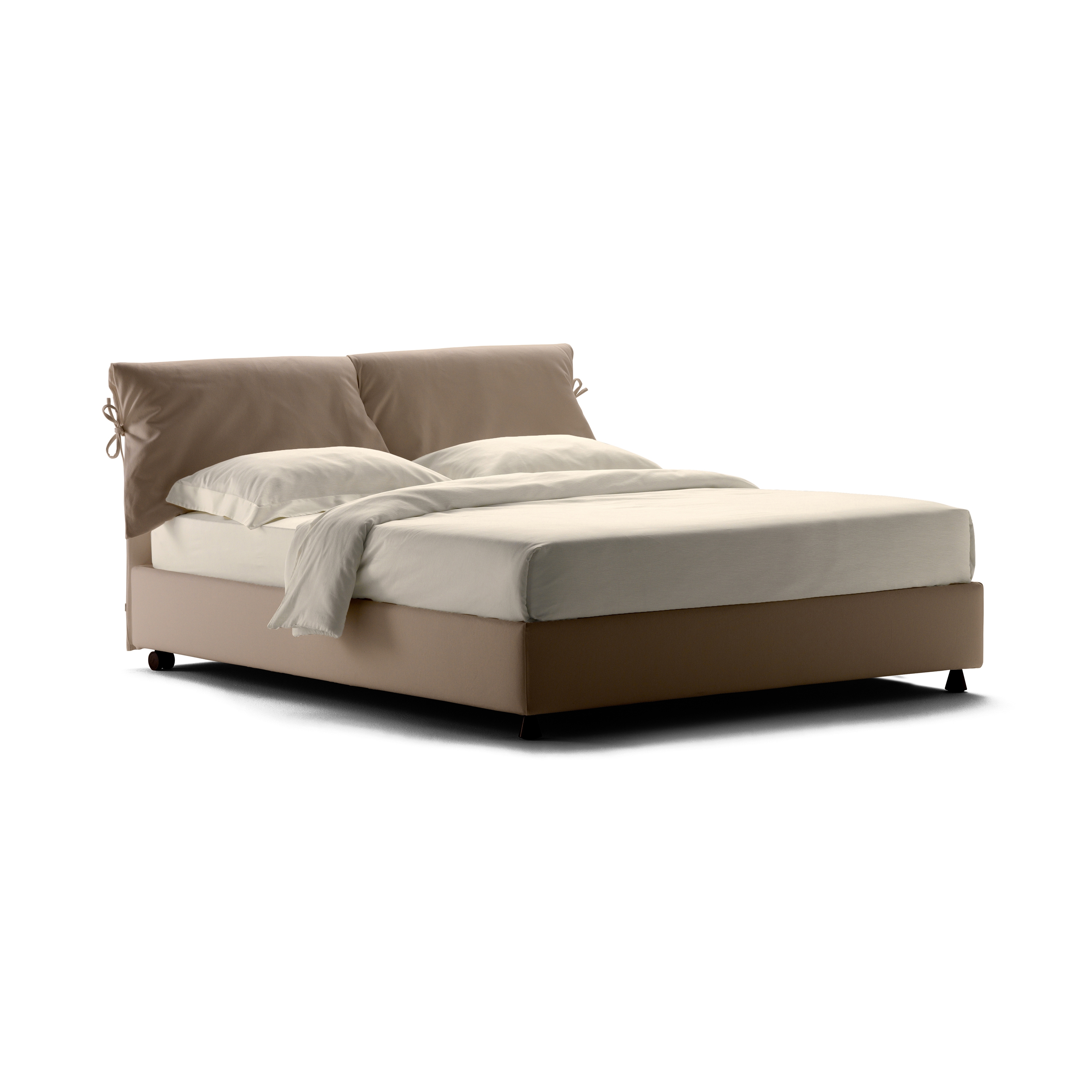Display product Nathalie Bed from manufacturer Flou