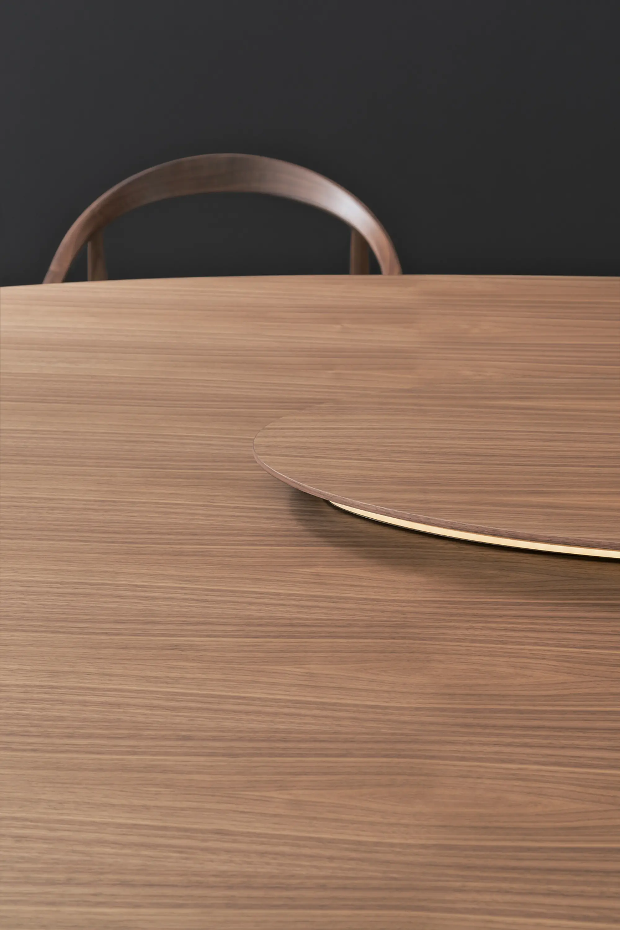 Flou - Tekton Table